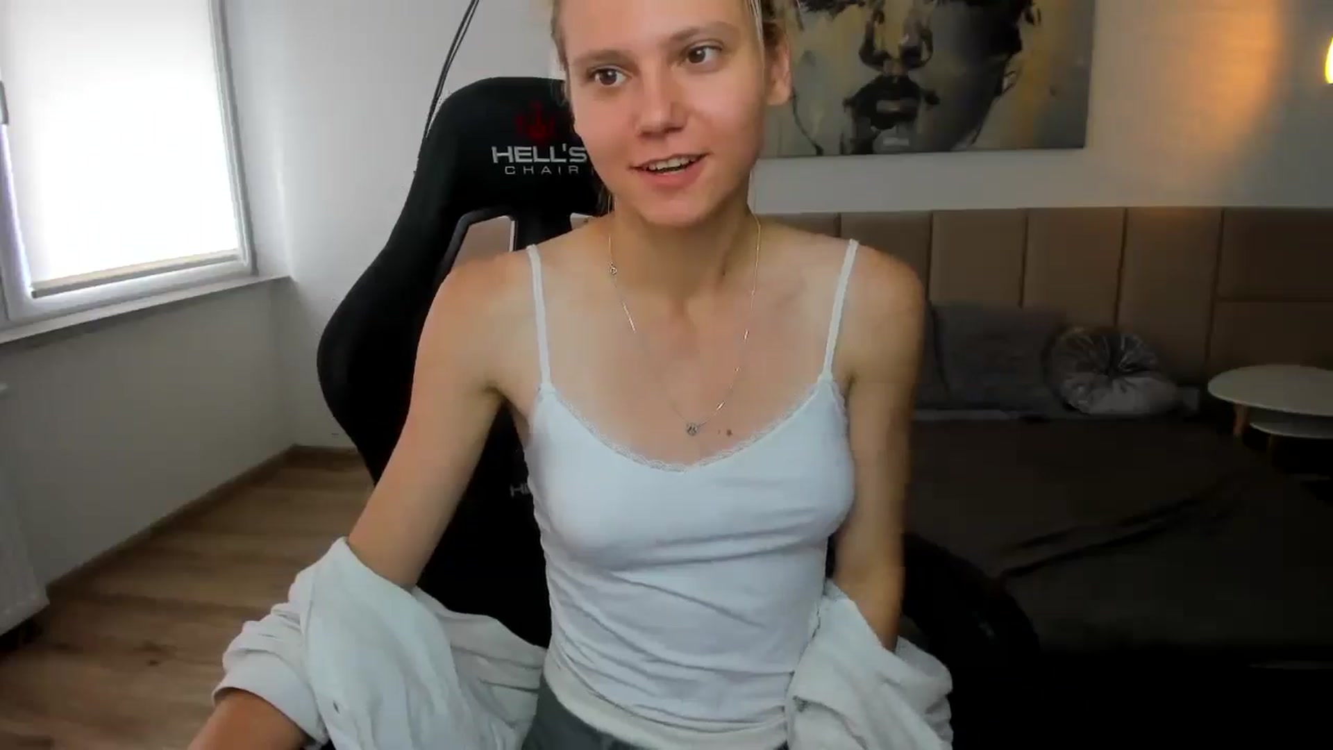 Gallery image thumbnail from Ruby_Charming's myfreecams stream on, 06/11/2024, 15:23 image 10 of 20