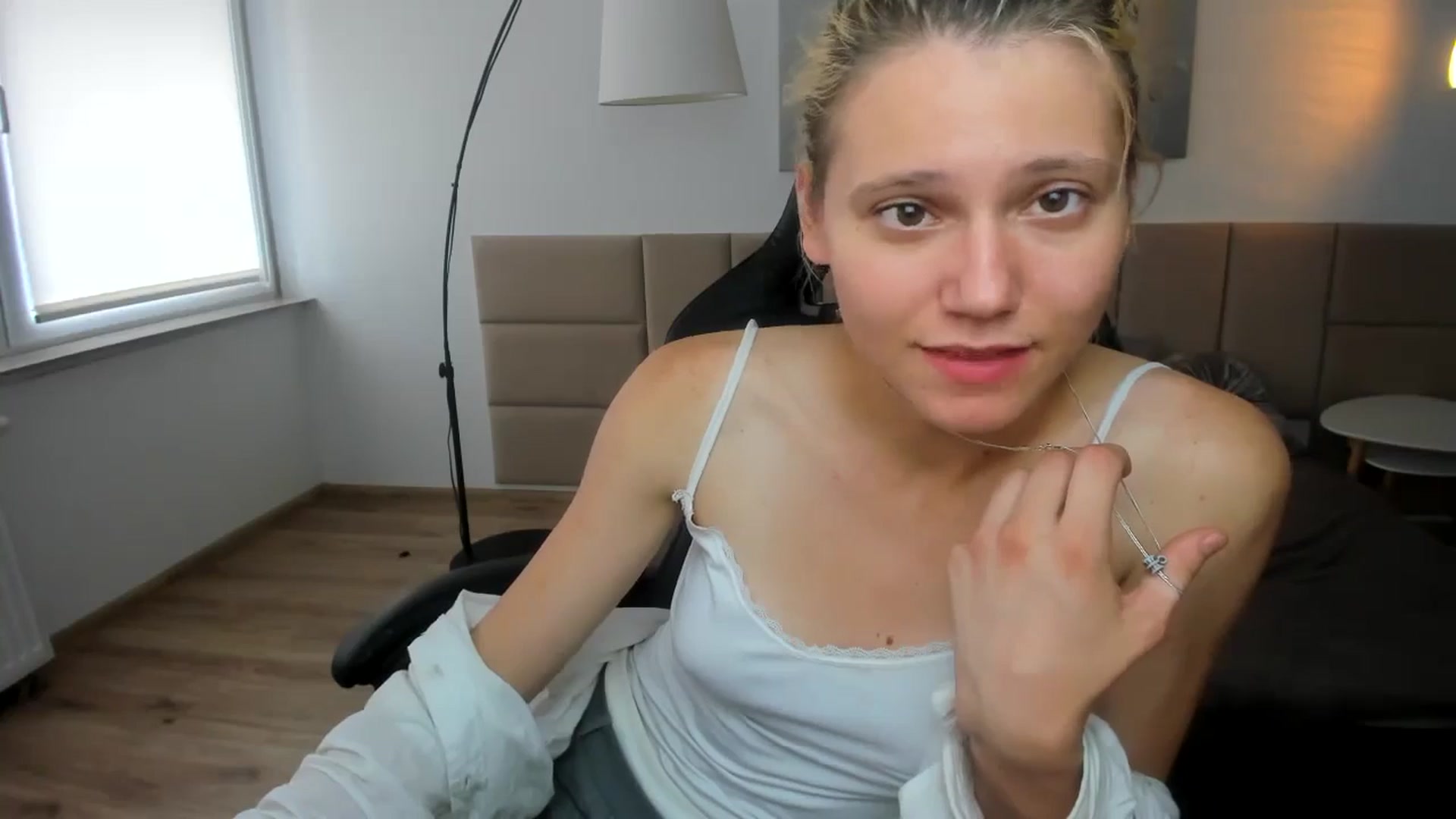 Gallery image thumbnail from Ruby_Charming's myfreecams stream on, 06/11/2024, 15:23 image 17 of 20