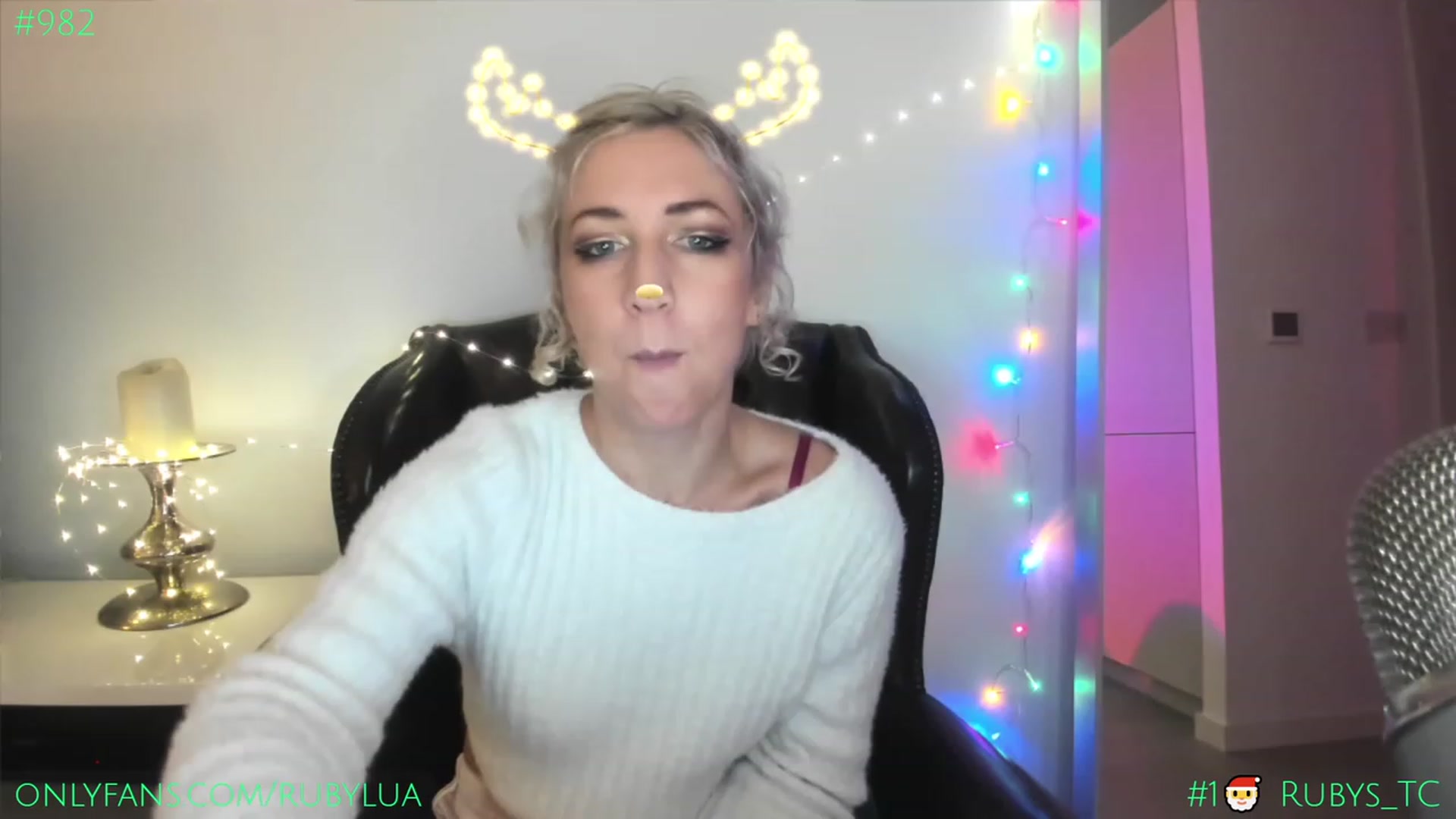 Gallery image thumbnail from Ruby_Lua's myfreecams stream on, 12/07/2022, 21:31 image 5 of 20