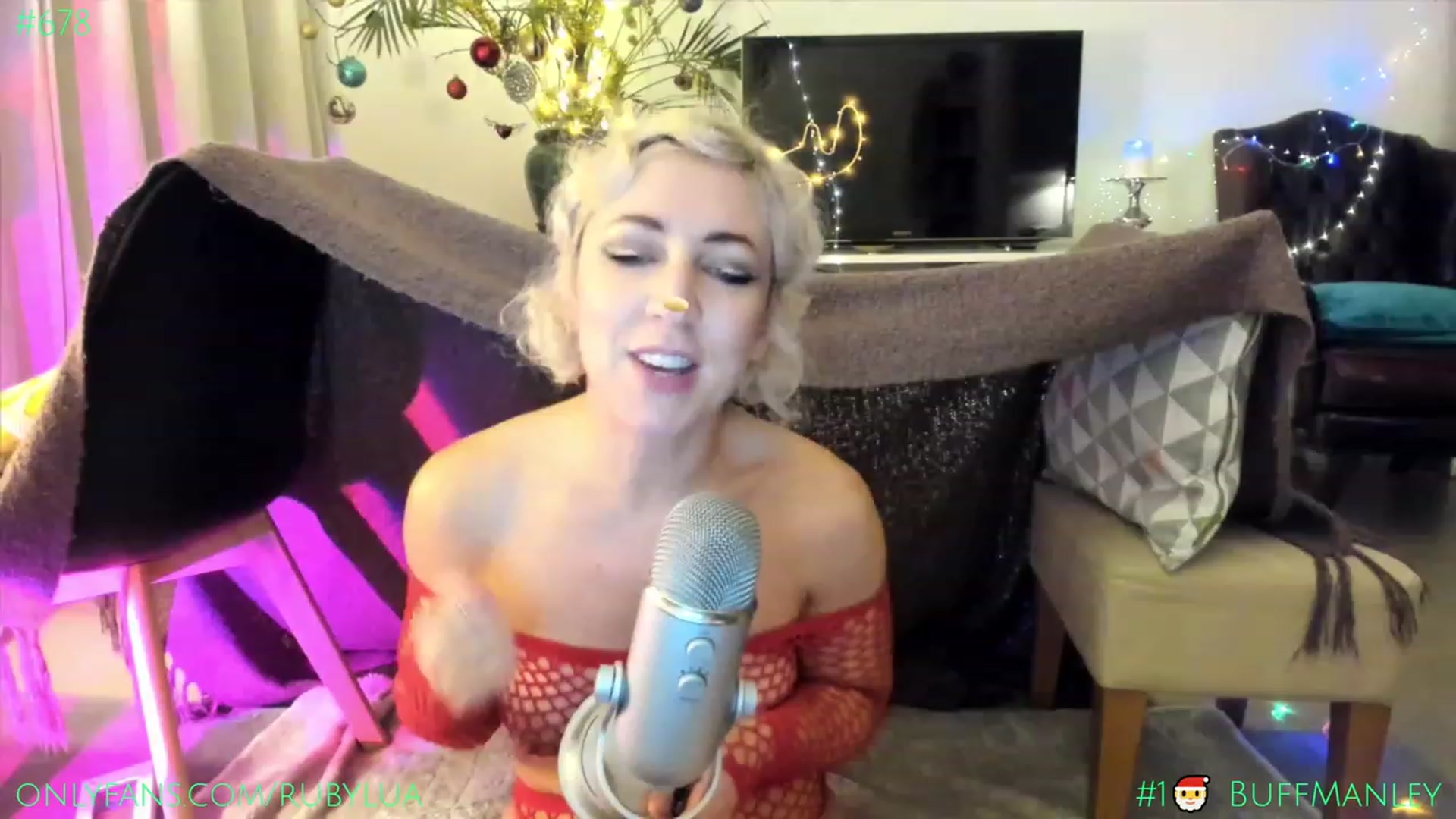 Gallery image thumbnail from Ruby_Lua's myfreecams stream on, 12/18/2022, 01:19 image 17 of 20