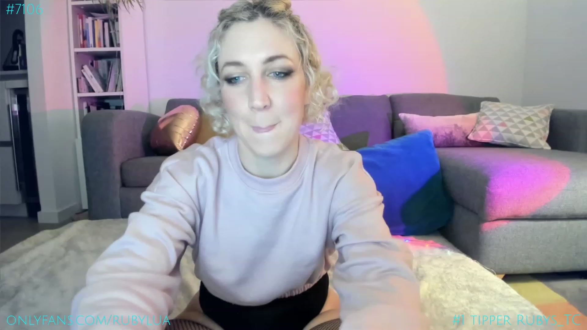 Gallery image thumbnail from Ruby_Lua's myfreecams stream on, 01/06/2023, 22:44 image 4 of 20