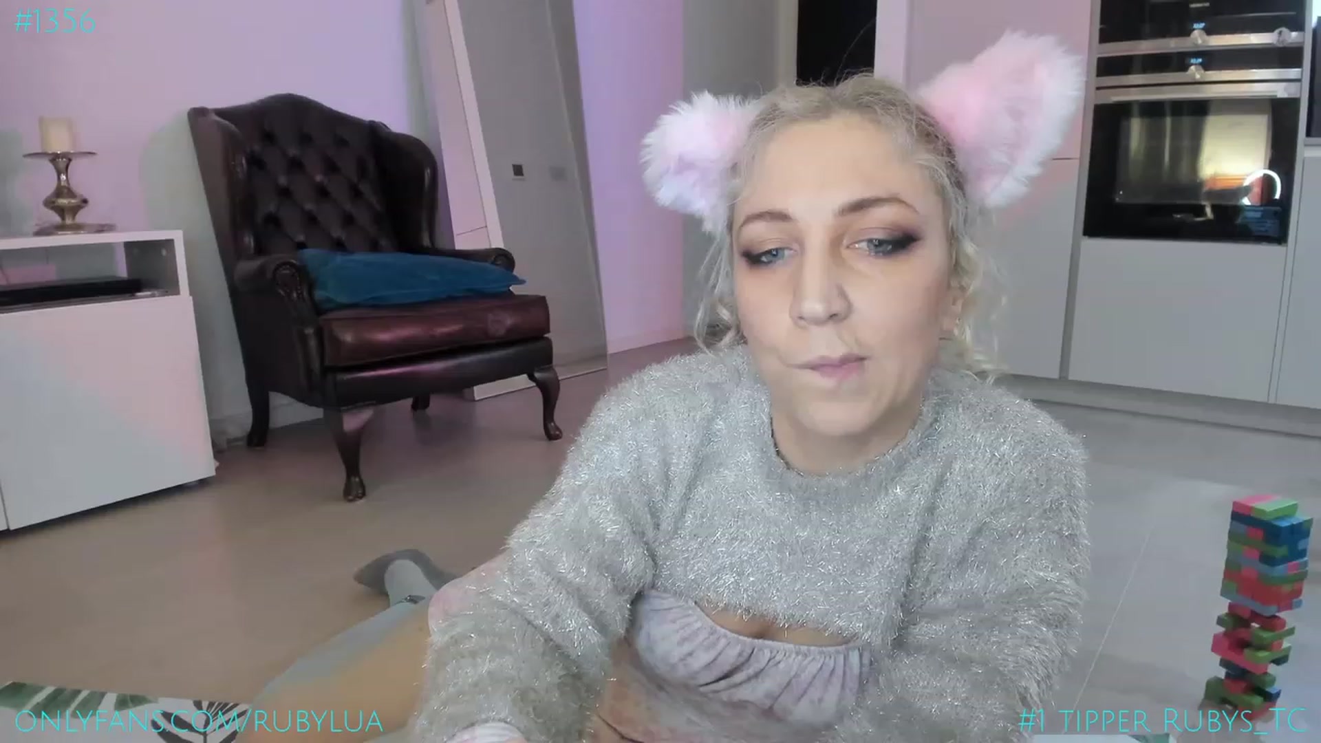 Gallery image thumbnail from Ruby_Lua's myfreecams stream on, 01/27/2023, 21:50 image 18 of 20