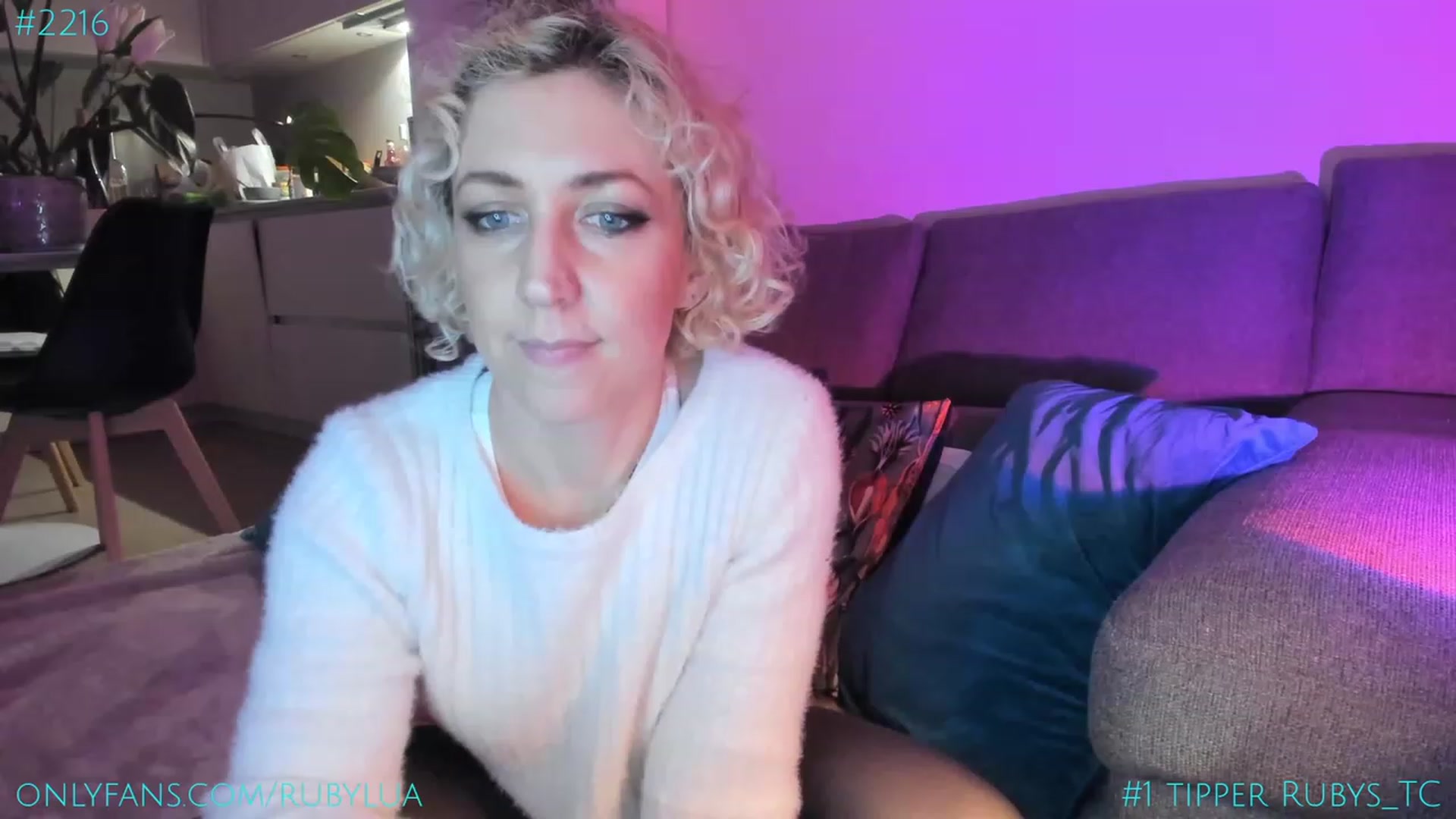 Gallery image thumbnail from Ruby_Lua's myfreecams stream on, 03/22/2023, 22:17 image 2 of 20