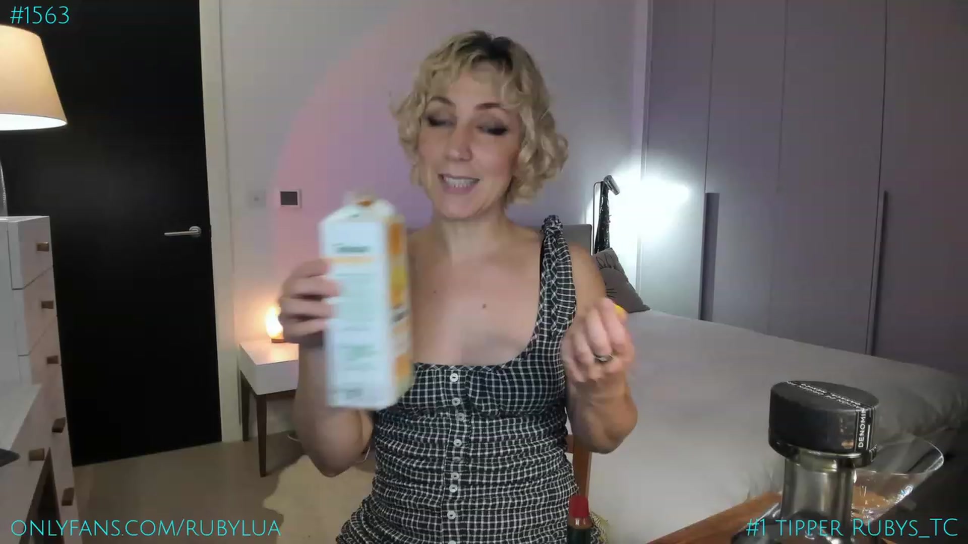 Gallery image thumbnail from Ruby_Lua's myfreecams stream on, 03/31/2023, 20:11 image 8 of 20