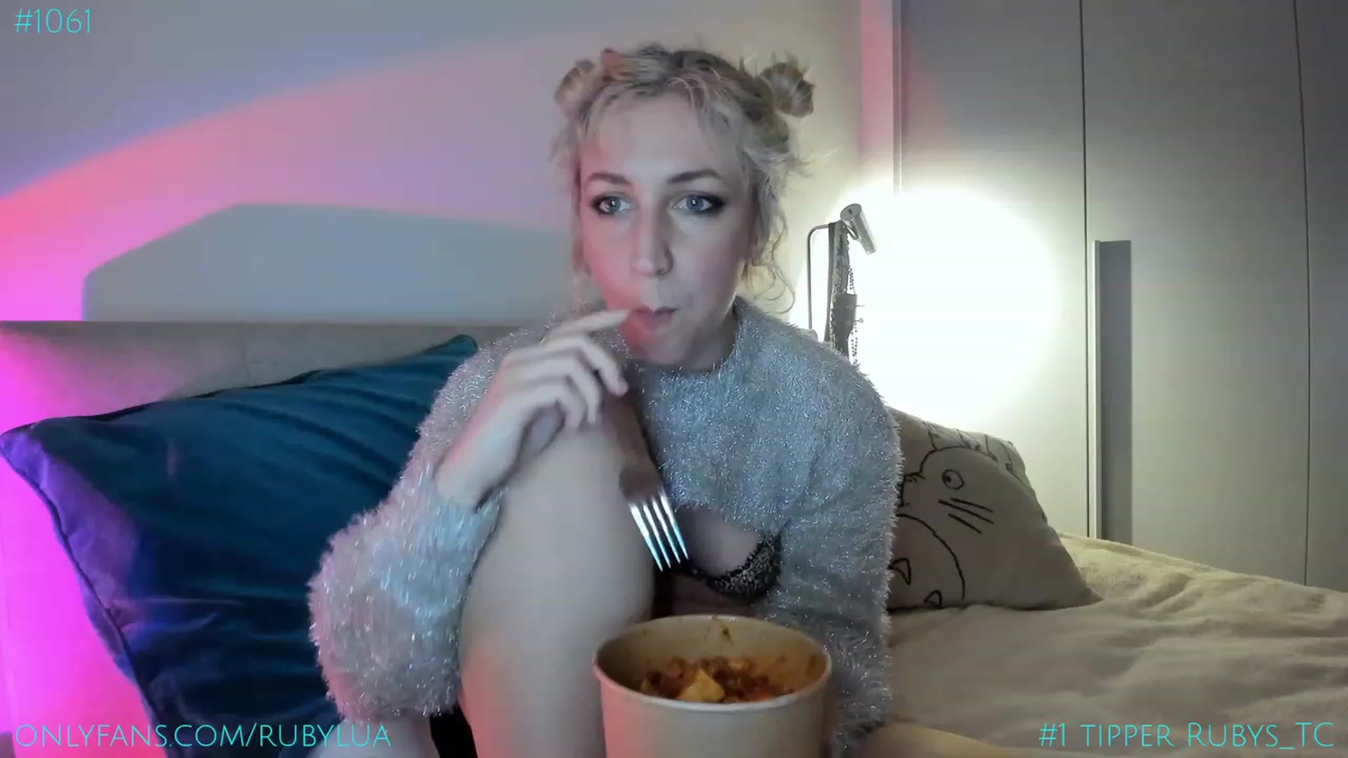 Gallery image thumbnail from Ruby_Lua's myfreecams stream on, 04/13/2023, 22:04 image 1 of 20