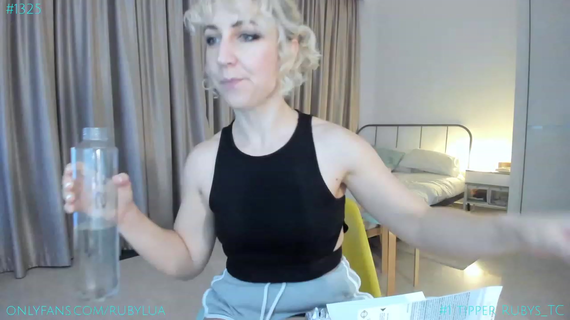Gallery image thumbnail from Ruby_Lua's myfreecams stream on, 04/30/2023, 17:29 image 3 of 20