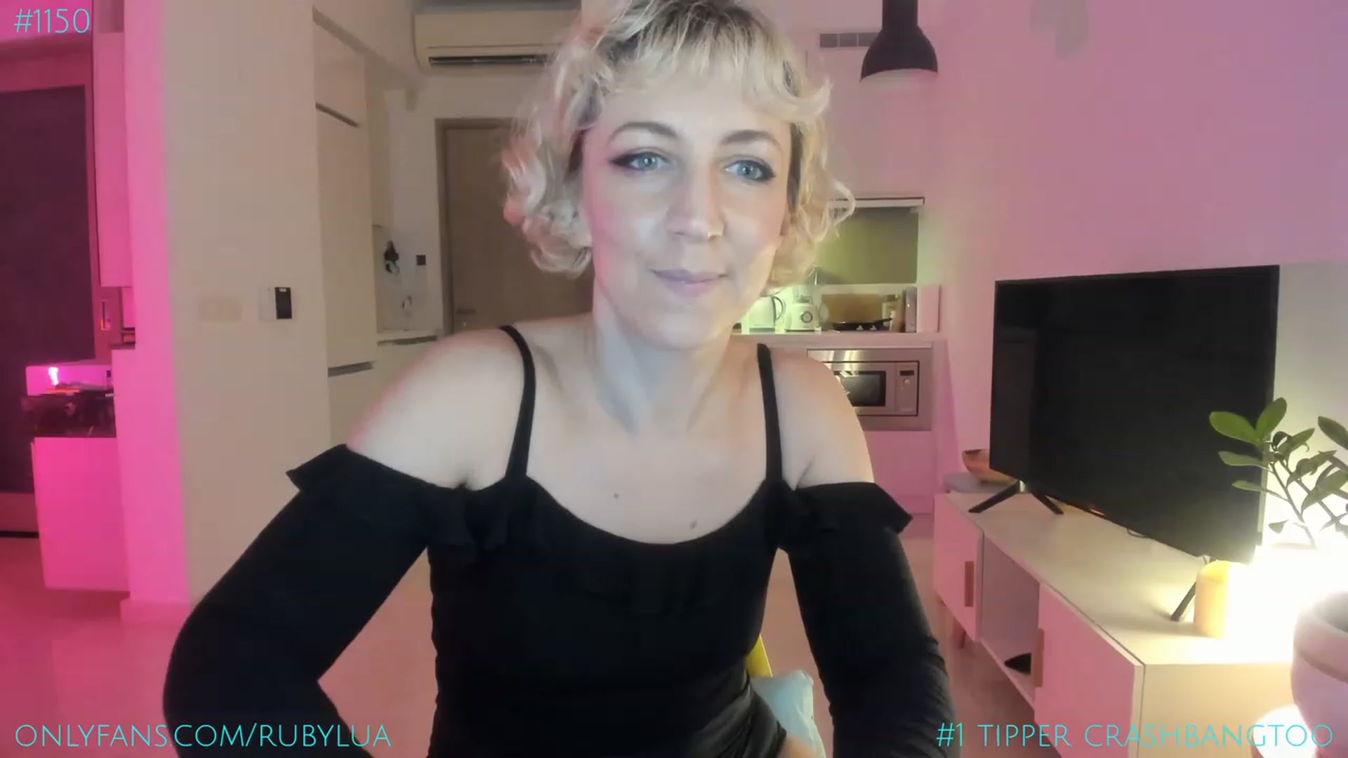 Gallery image thumbnail from Ruby_Lua's myfreecams stream on, 05/27/2023, 11:05 image 9 of 20
