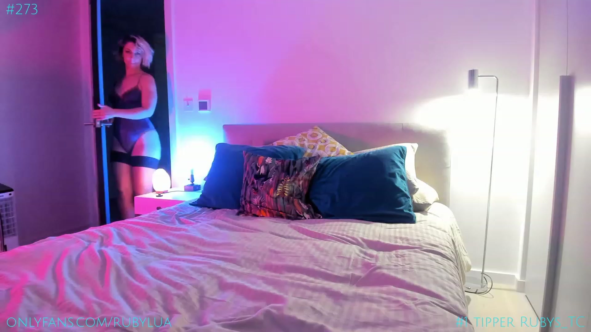 Gallery image thumbnail from Ruby_Lua's myfreecams stream on, 08/04/2023, 23:02 image 15 of 20