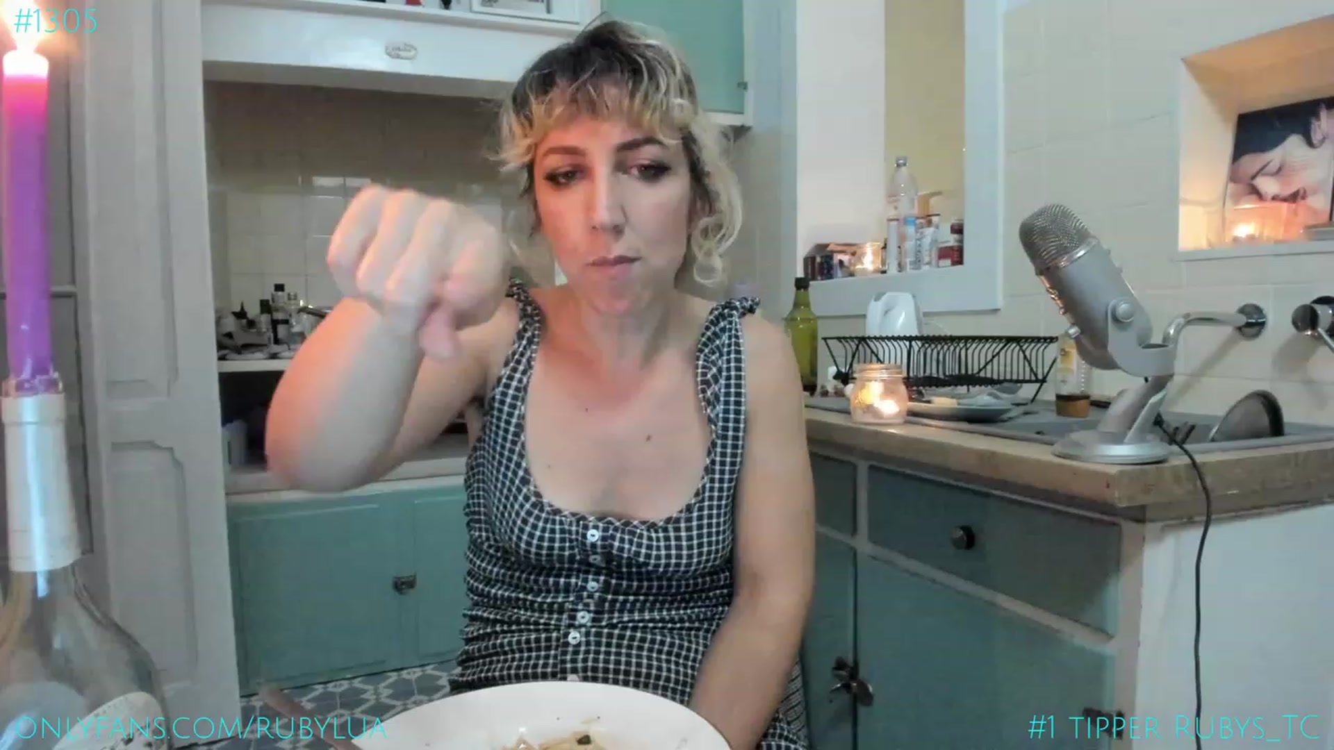 Gallery image thumbnail from Ruby_Lua's myfreecams stream on, 09/12/2023, 21:55 image 2 of 20