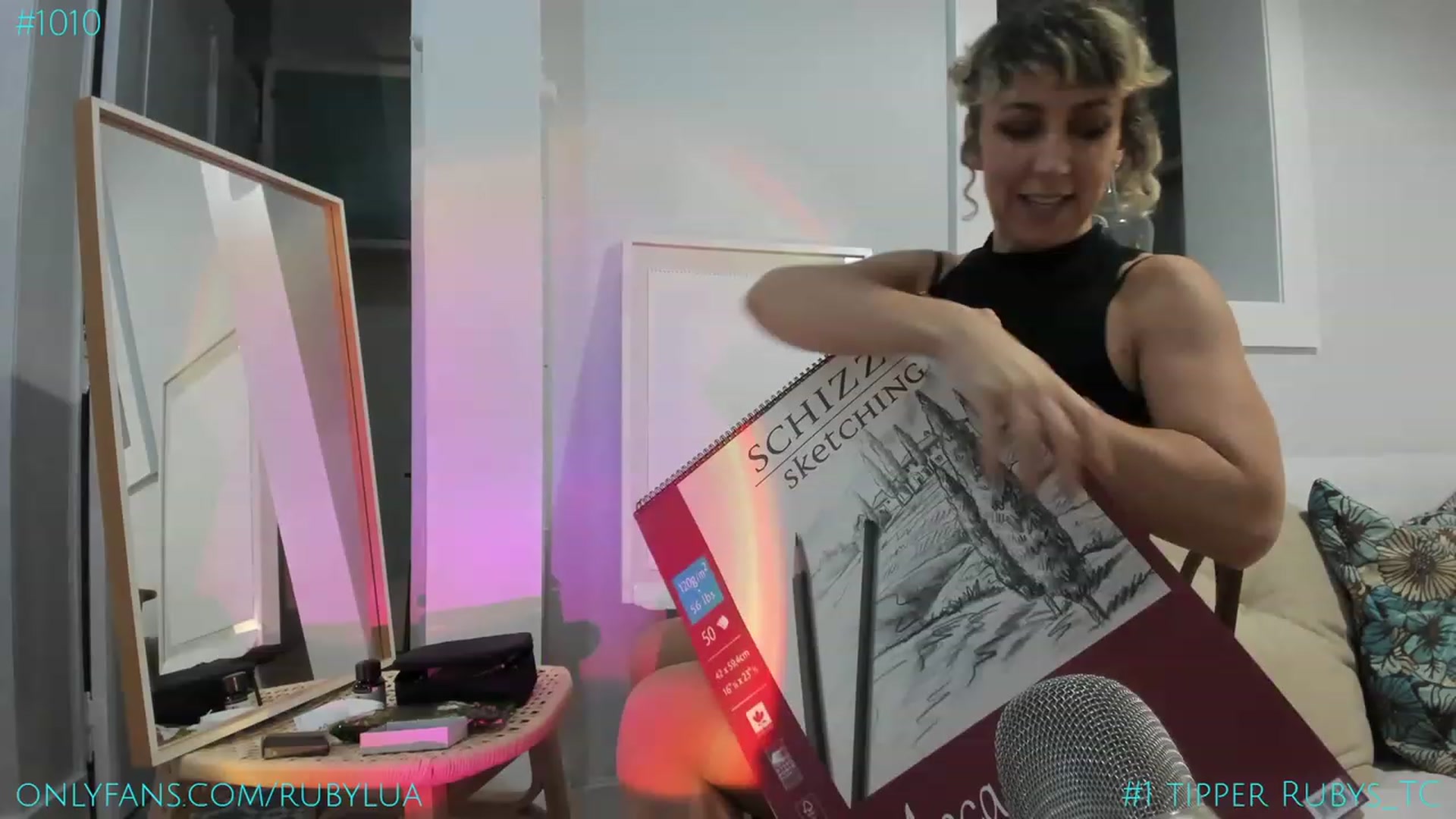 Gallery image thumbnail from Ruby_Lua's myfreecams stream on, 09/17/2023, 19:50 image 13 of 20