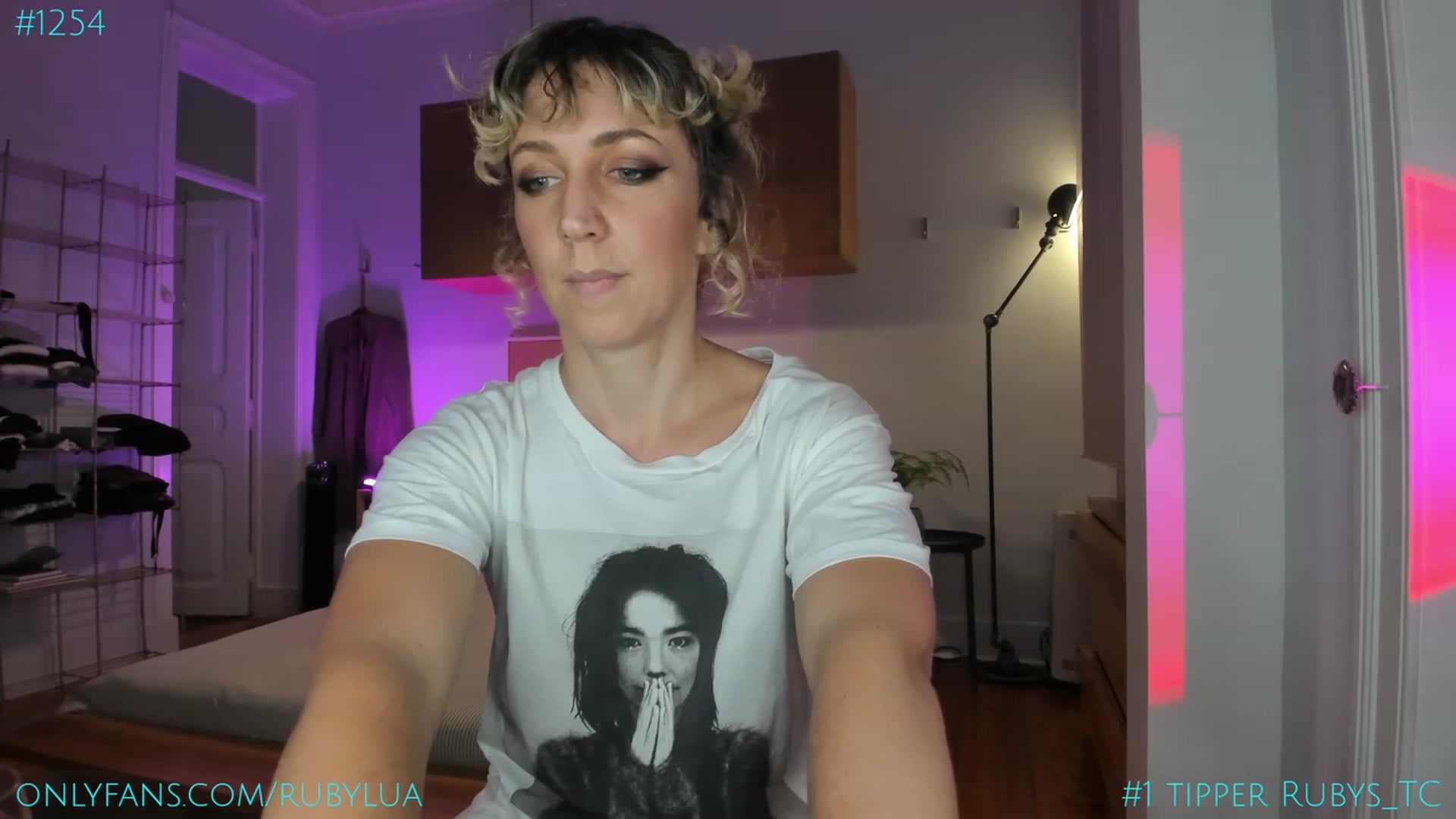 Gallery image thumbnail from Ruby_Lua's myfreecams stream on, 09/22/2023, 20:02 image 8 of 20