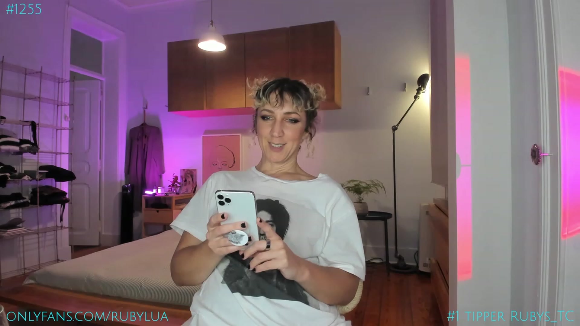 Gallery image thumbnail from Ruby_Lua's myfreecams stream on, 09/22/2023, 20:02 image 15 of 20