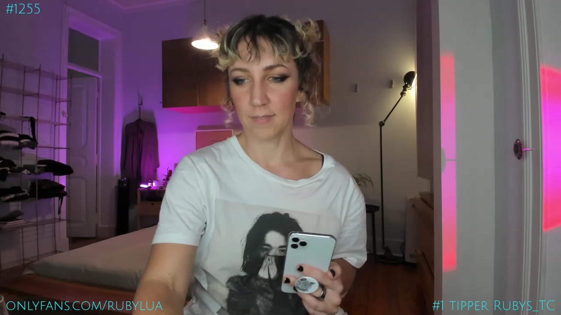 Gallery image thumbnail from Ruby_Lua's myfreecams stream on, 09/22/2023, 20:02 image 16 of 20