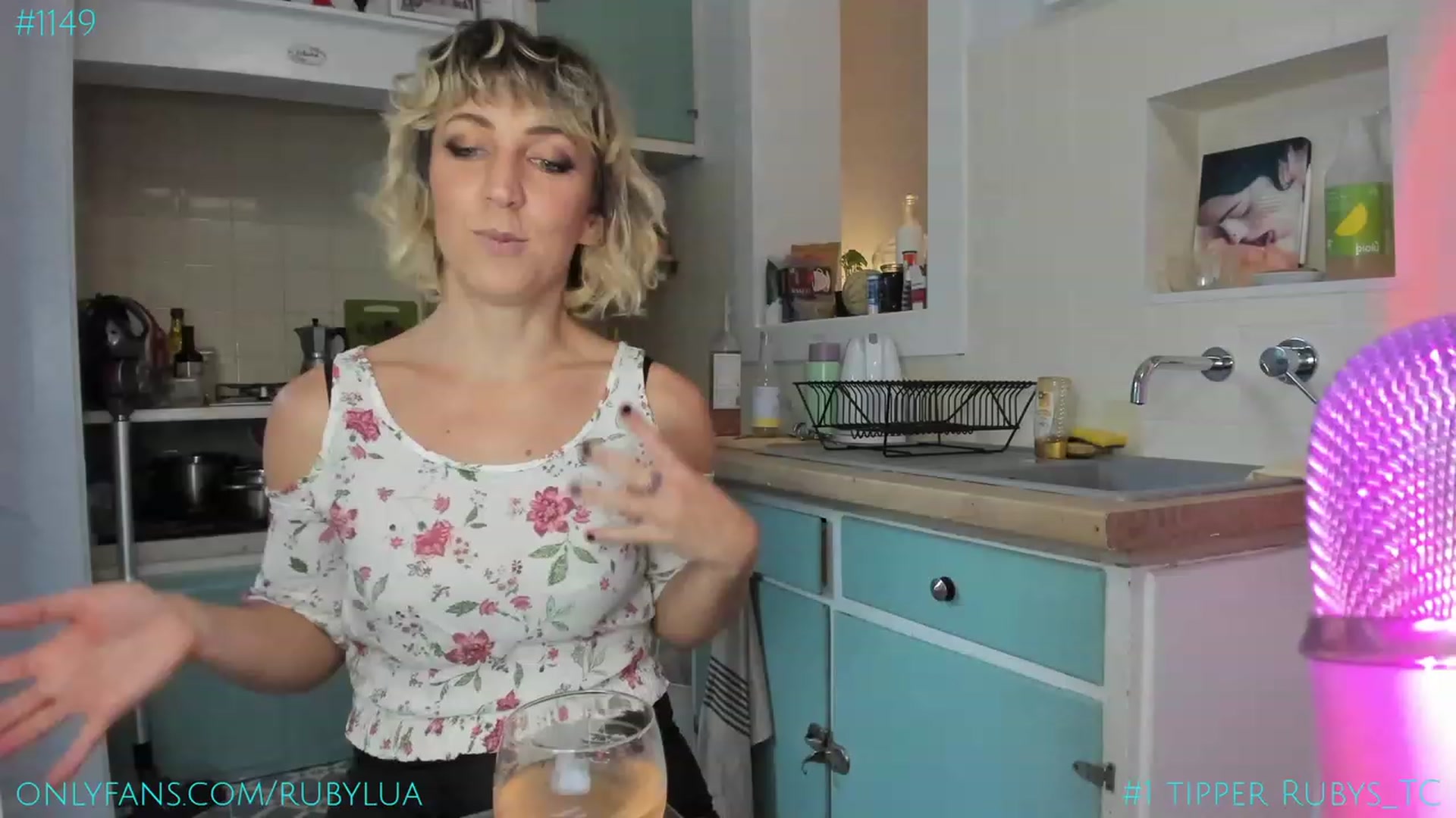 Gallery image thumbnail from Ruby_Lua's myfreecams stream on, 09/23/2023, 19:42 image 4 of 20