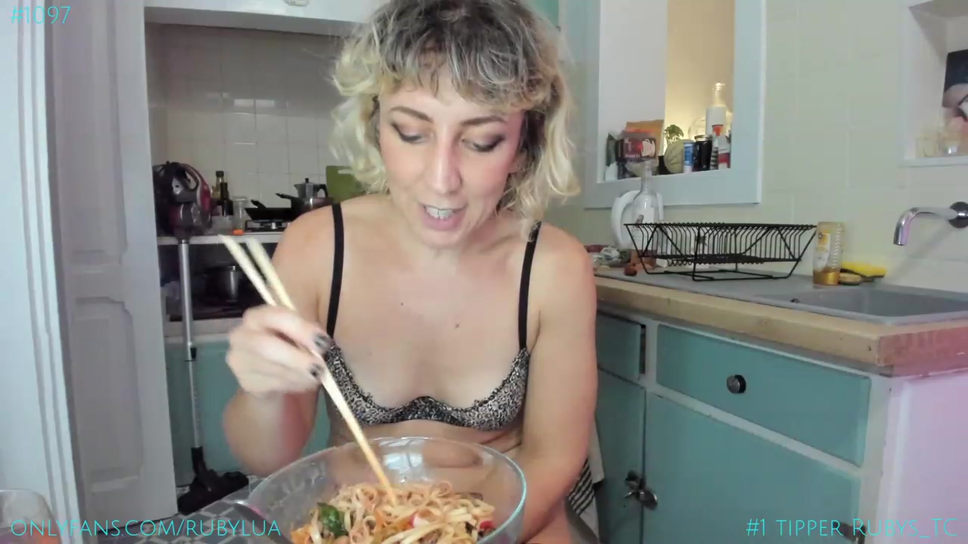 Gallery image thumbnail from Ruby_Lua's myfreecams stream on, 09/23/2023, 21:04 image 7 of 20