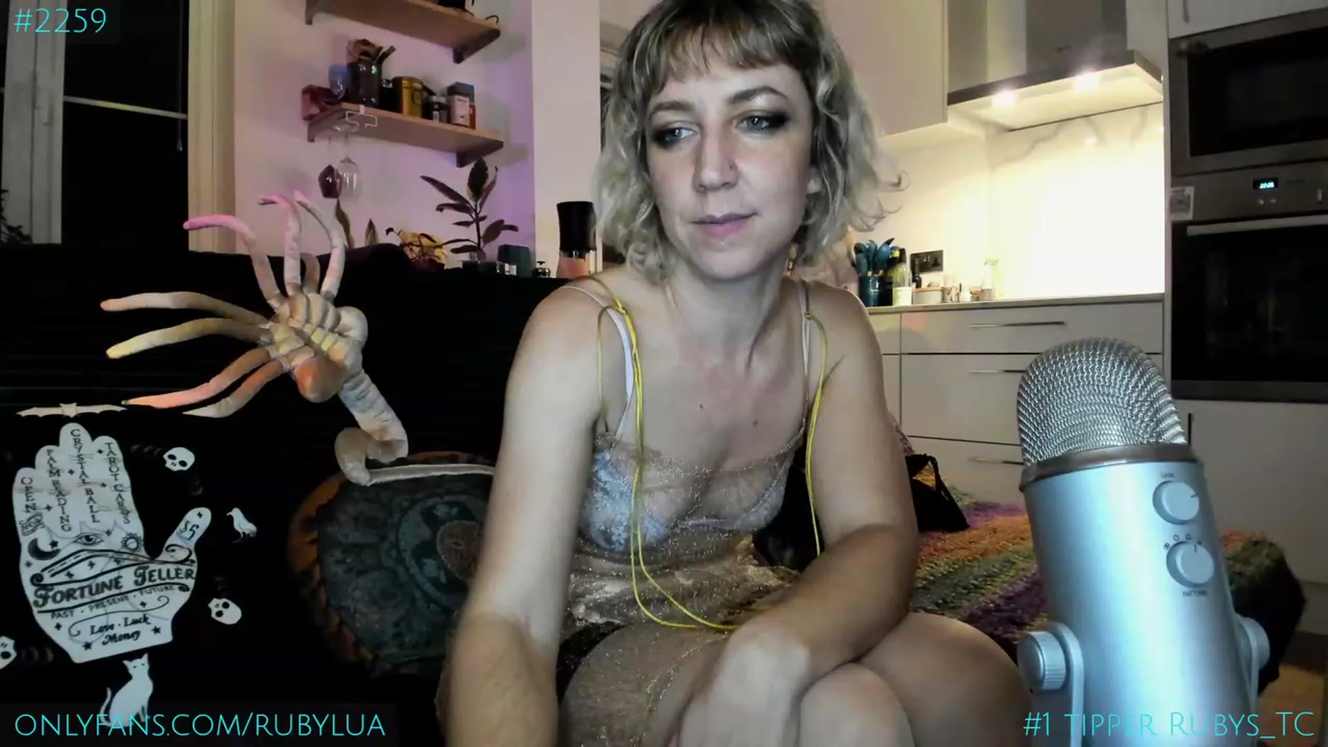 Gallery image thumbnail from Ruby_Lua's myfreecams stream on, 11/24/2023, 23:10 image 17 of 20