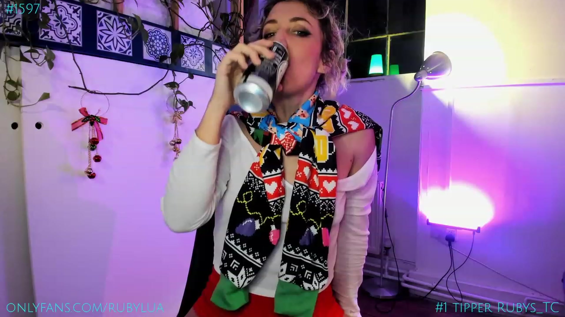 Gallery image thumbnail from Ruby_Lua's myfreecams stream on, 12/23/2023, 18:37 image 15 of 20