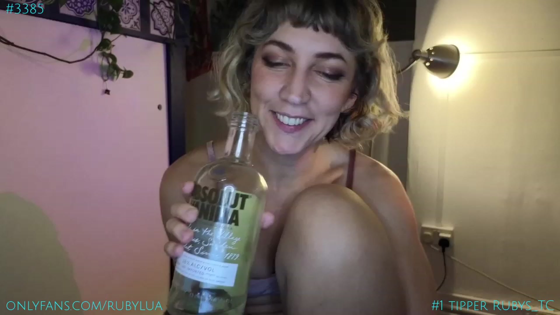 Gallery image thumbnail from Ruby_Lua's myfreecams stream on, 01/12/2024, 23:40 image 13 of 20