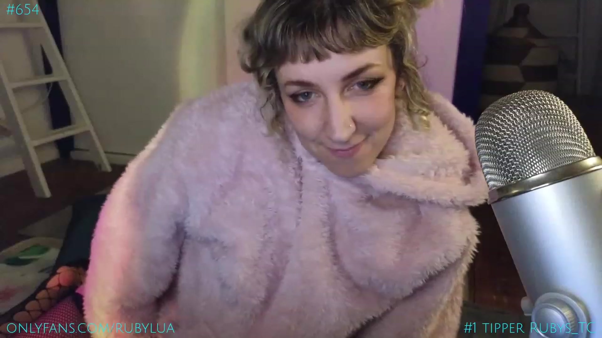 Gallery image thumbnail from Ruby_Lua's myfreecams stream on, 01/21/2024, 01:26 image 8 of 20