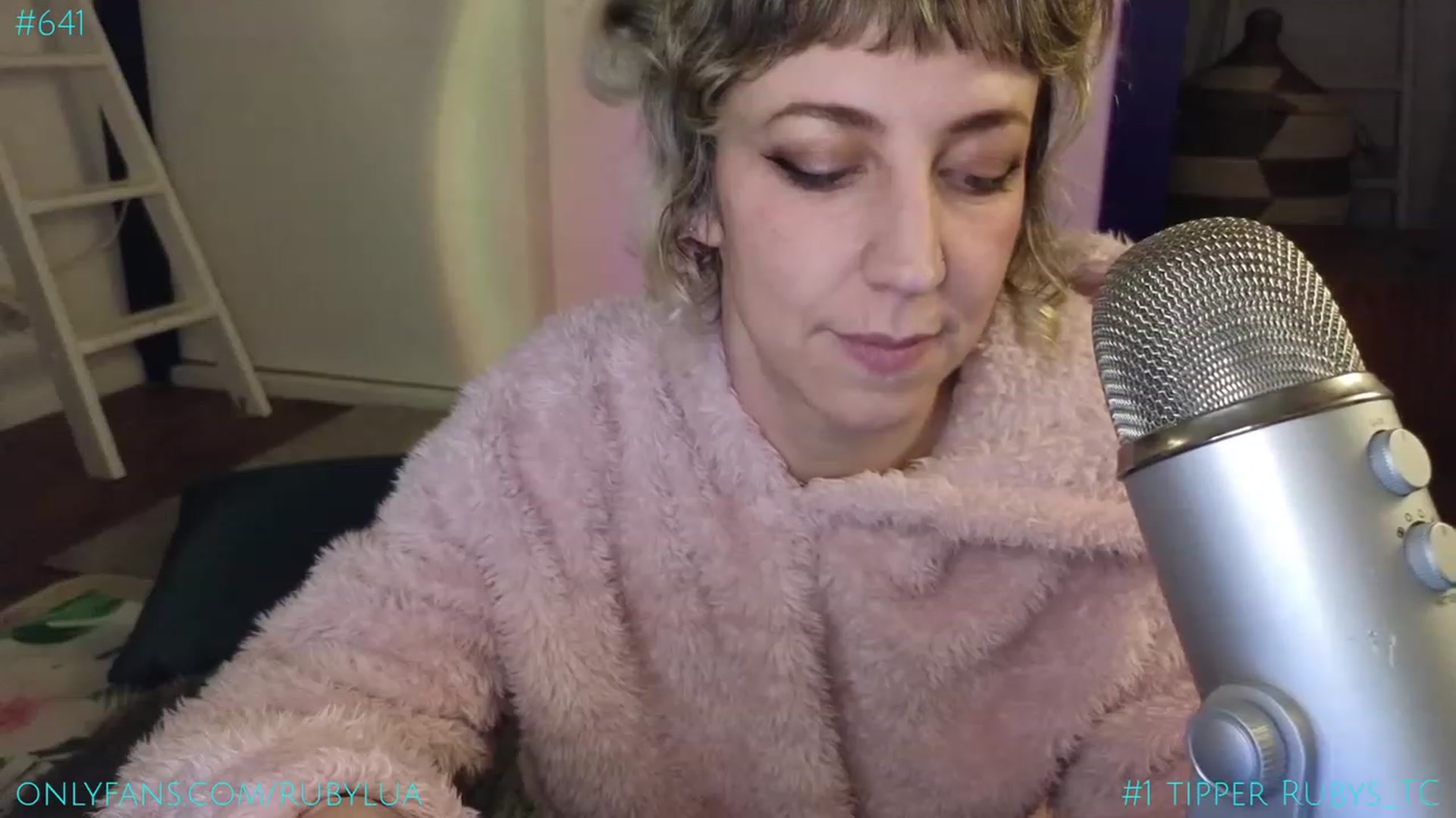 Gallery image thumbnail from Ruby_Lua's myfreecams stream on, 01/21/2024, 01:26 image 9 of 20