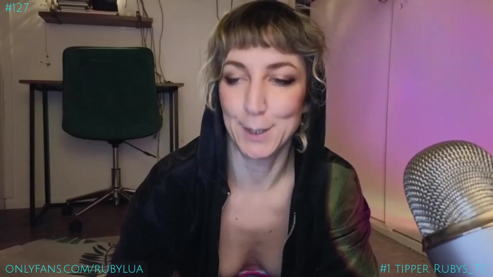 Gallery image thumbnail from Ruby_Lua's myfreecams stream on, 02/01/2024, 23:48 image 19 of 20