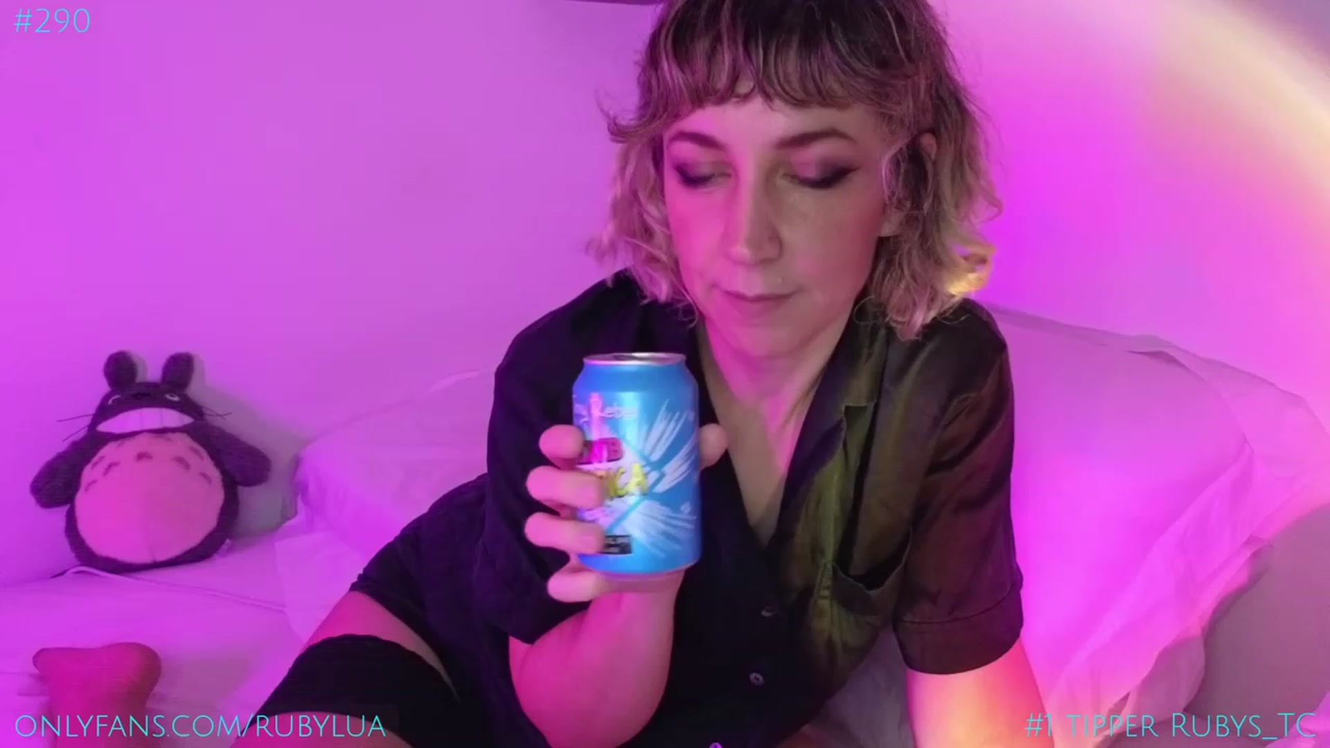 Gallery image thumbnail from Ruby_Lua's myfreecams stream on, 02/04/2024, 23:10 image 1 of 20