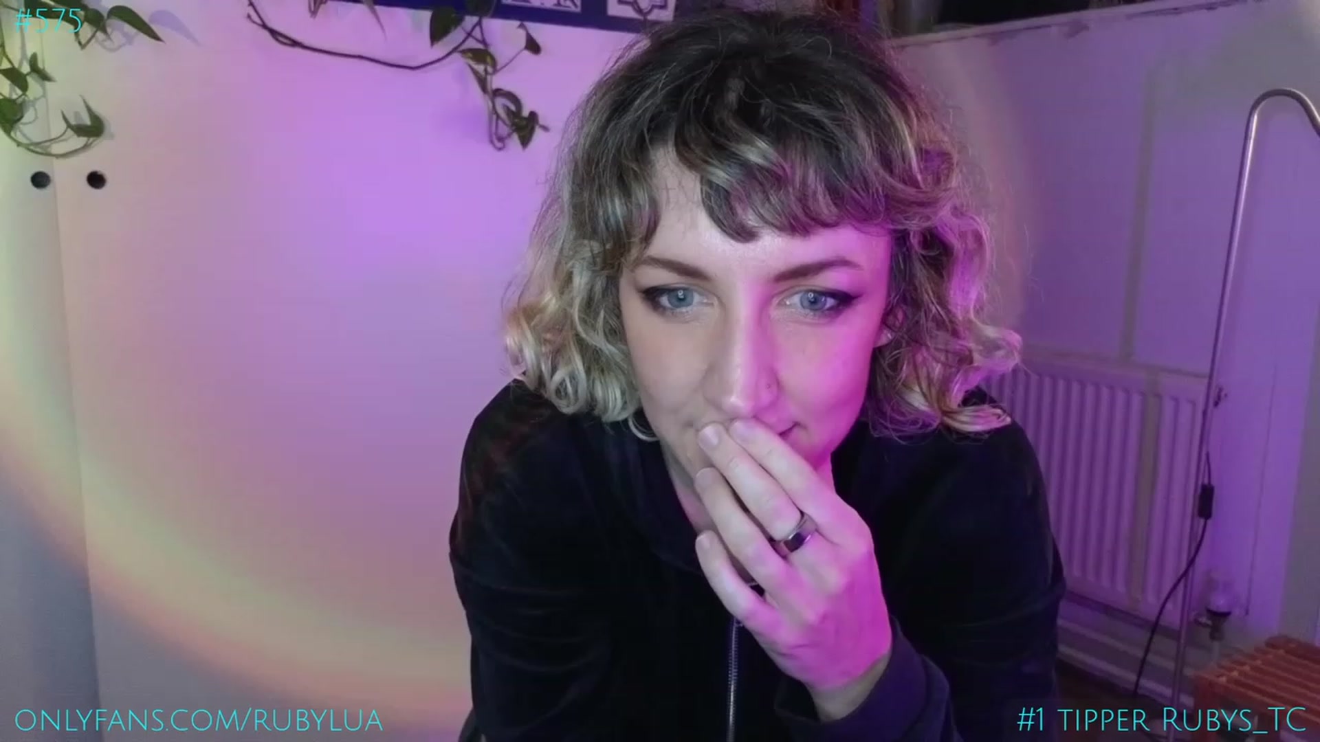 Gallery image thumbnail from Ruby_Lua's myfreecams stream on, 02/09/2024, 21:58 image 9 of 20