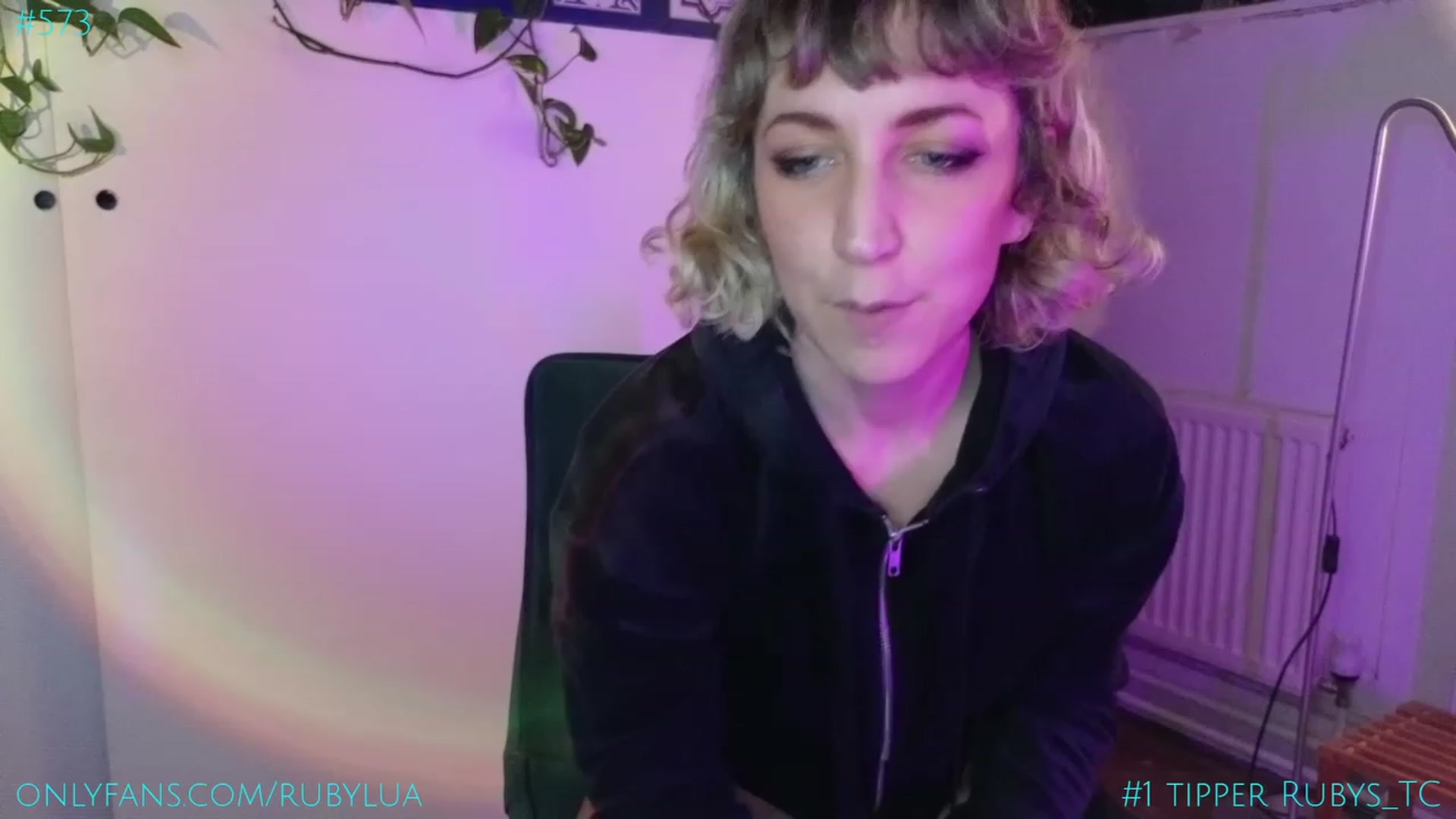 Gallery image thumbnail from Ruby_Lua's myfreecams stream on, 02/09/2024, 21:58 image 14 of 20