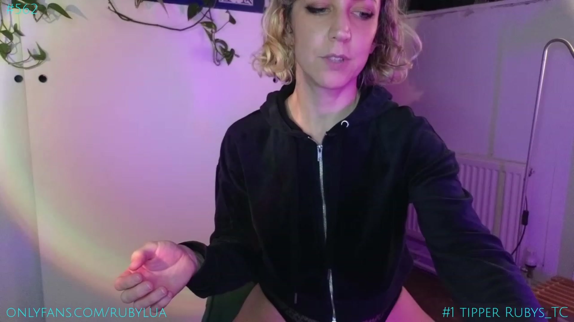 Gallery image thumbnail from Ruby_Lua's myfreecams stream on, 02/09/2024, 21:58 image 20 of 20