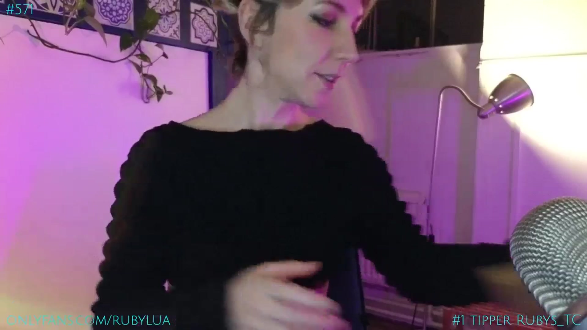 Gallery image thumbnail from Ruby_Lua's myfreecams stream on, 02/10/2024, 23:35 image 6 of 20