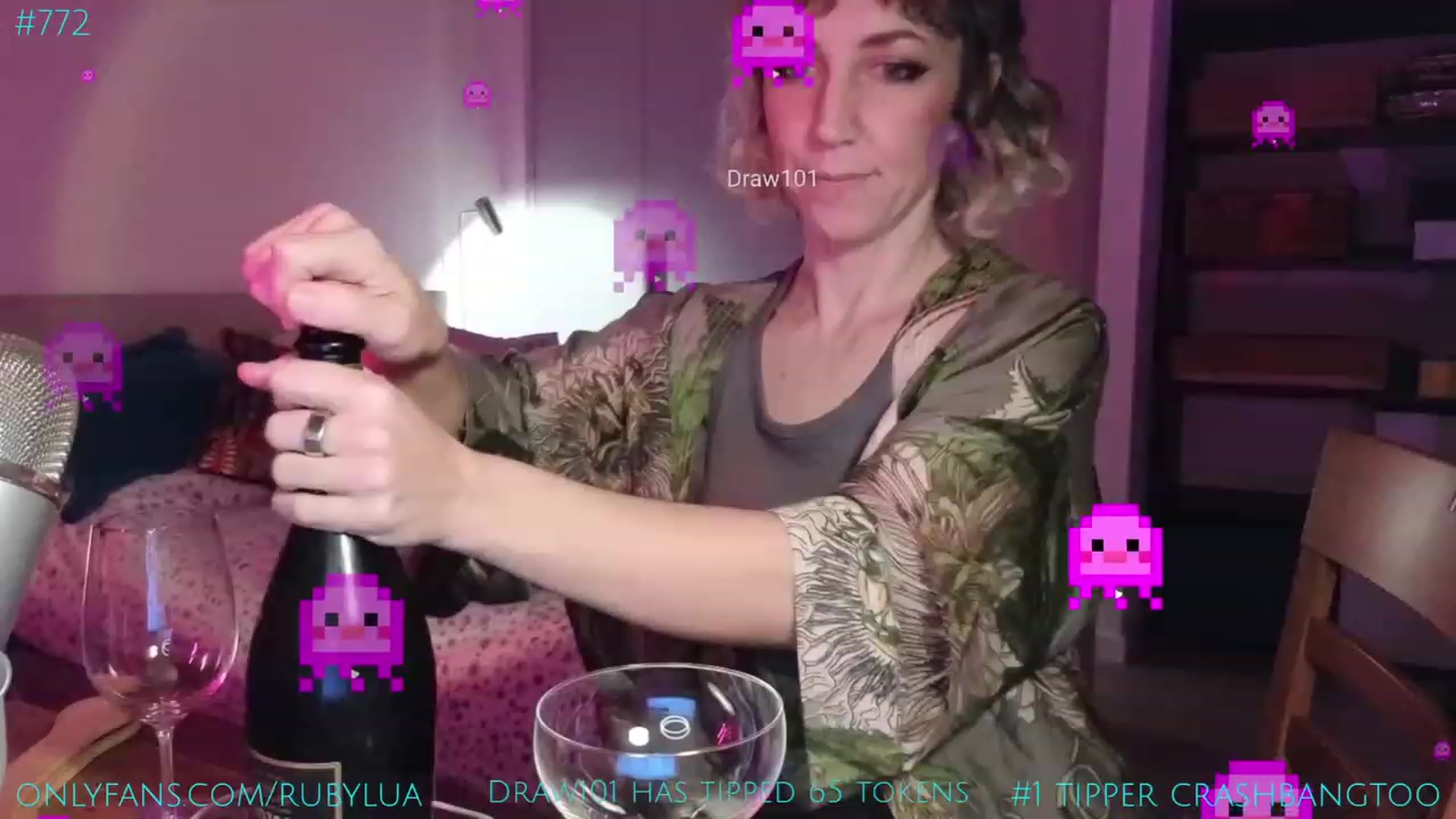 Gallery image thumbnail from Ruby_Lua's myfreecams stream on, 02/16/2024, 23:37 image 10 of 20