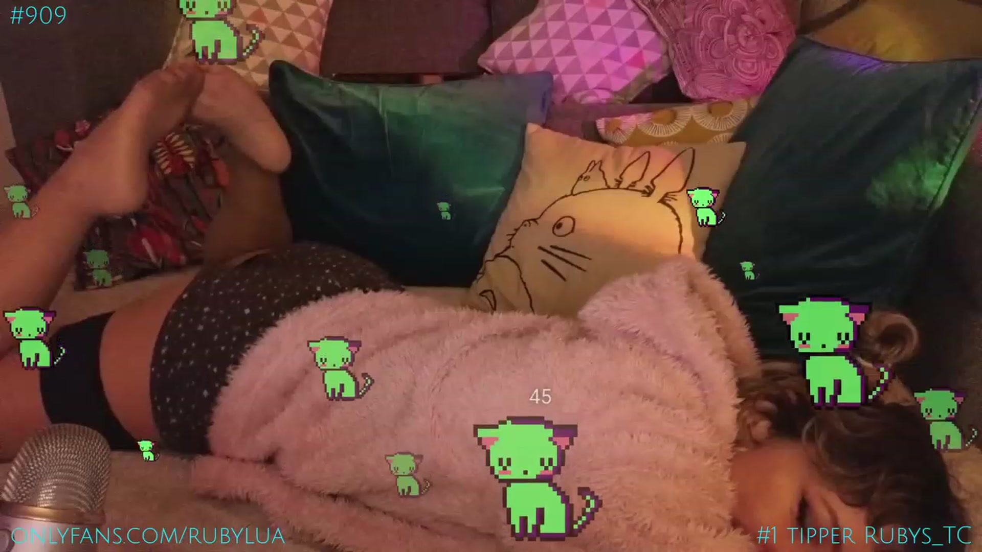 Gallery image thumbnail from Ruby_Lua's myfreecams stream on, 02/29/2024, 22:52 image 5 of 20