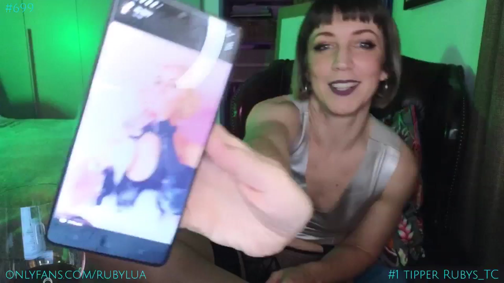 Gallery image thumbnail from Ruby_Lua's myfreecams stream on, 05/31/2024, 22:02 image 6 of 20
