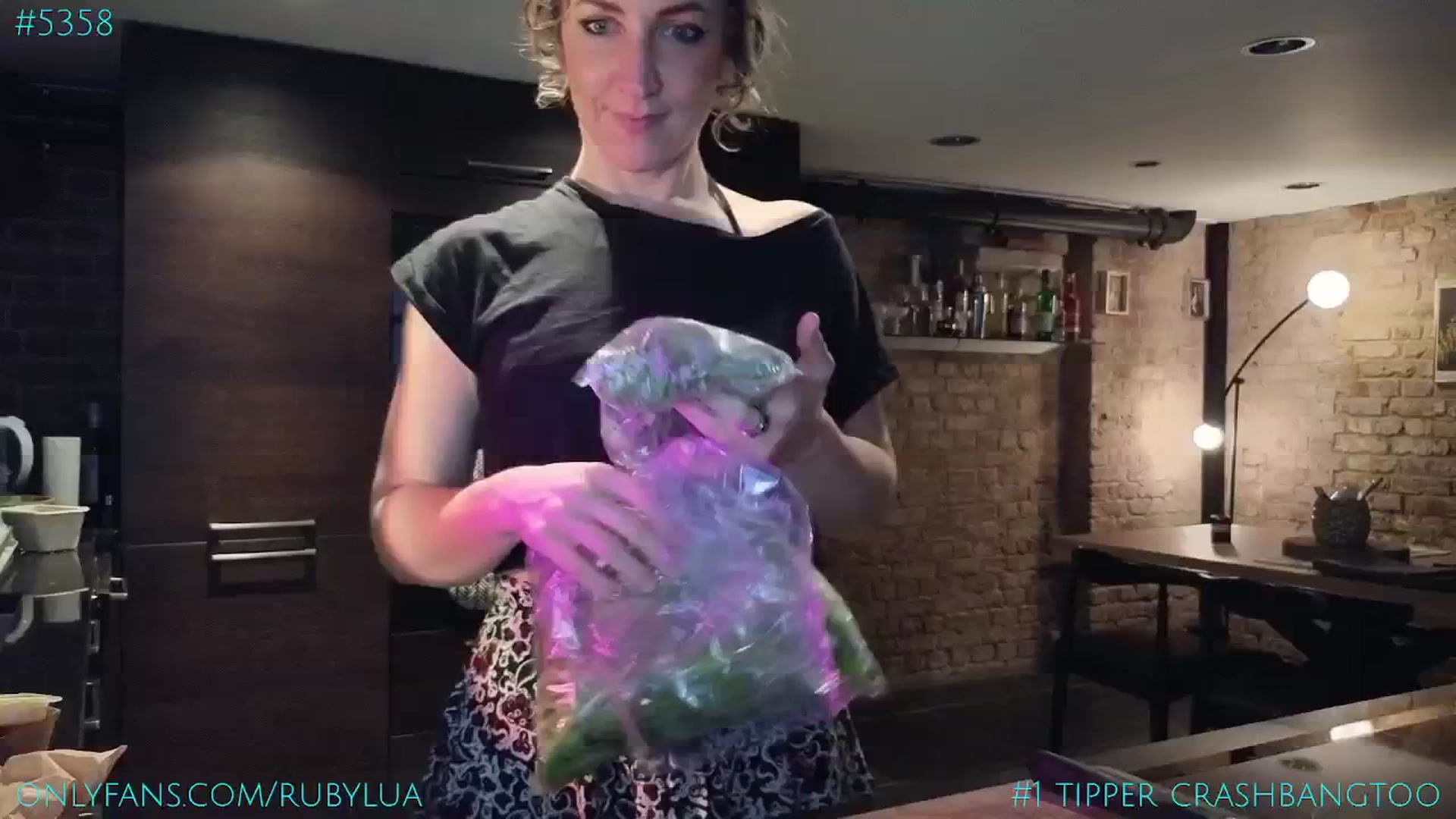 Gallery image thumbnail from Ruby_Lua's myfreecams stream on, 07/19/2024, 19:44 image 6 of 20