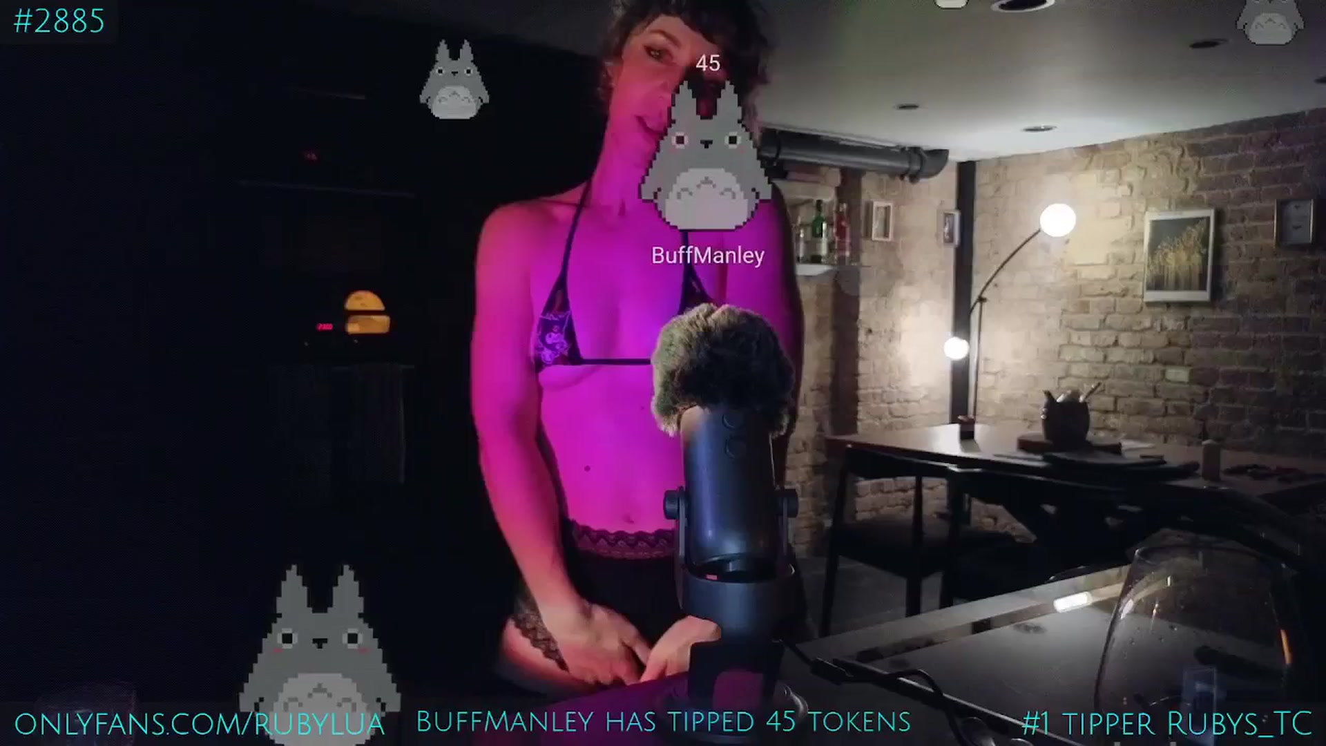 Gallery image thumbnail from Ruby_Lua's myfreecams stream on, 07/19/2024, 23:17 image 20 of 20