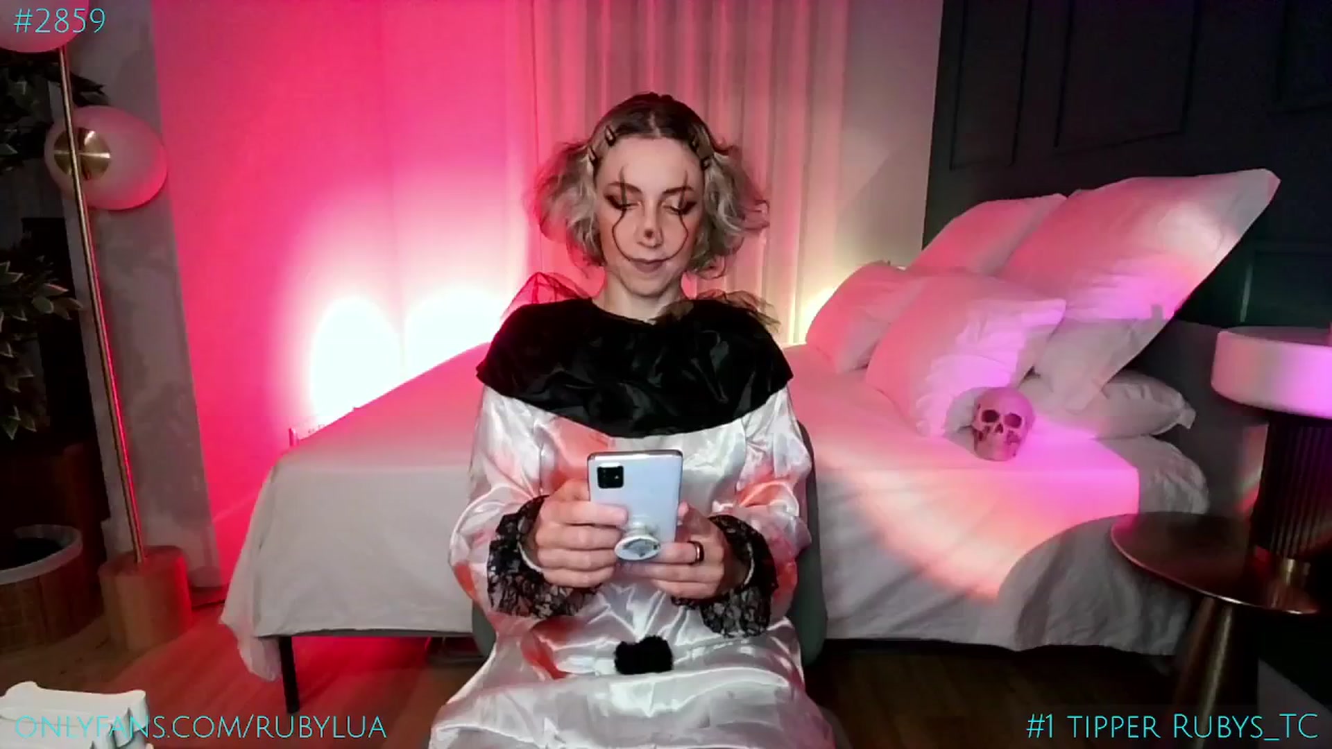 Gallery image thumbnail from Ruby_Lua's myfreecams stream on, 10/11/2024, 19:28 image 1 of 20