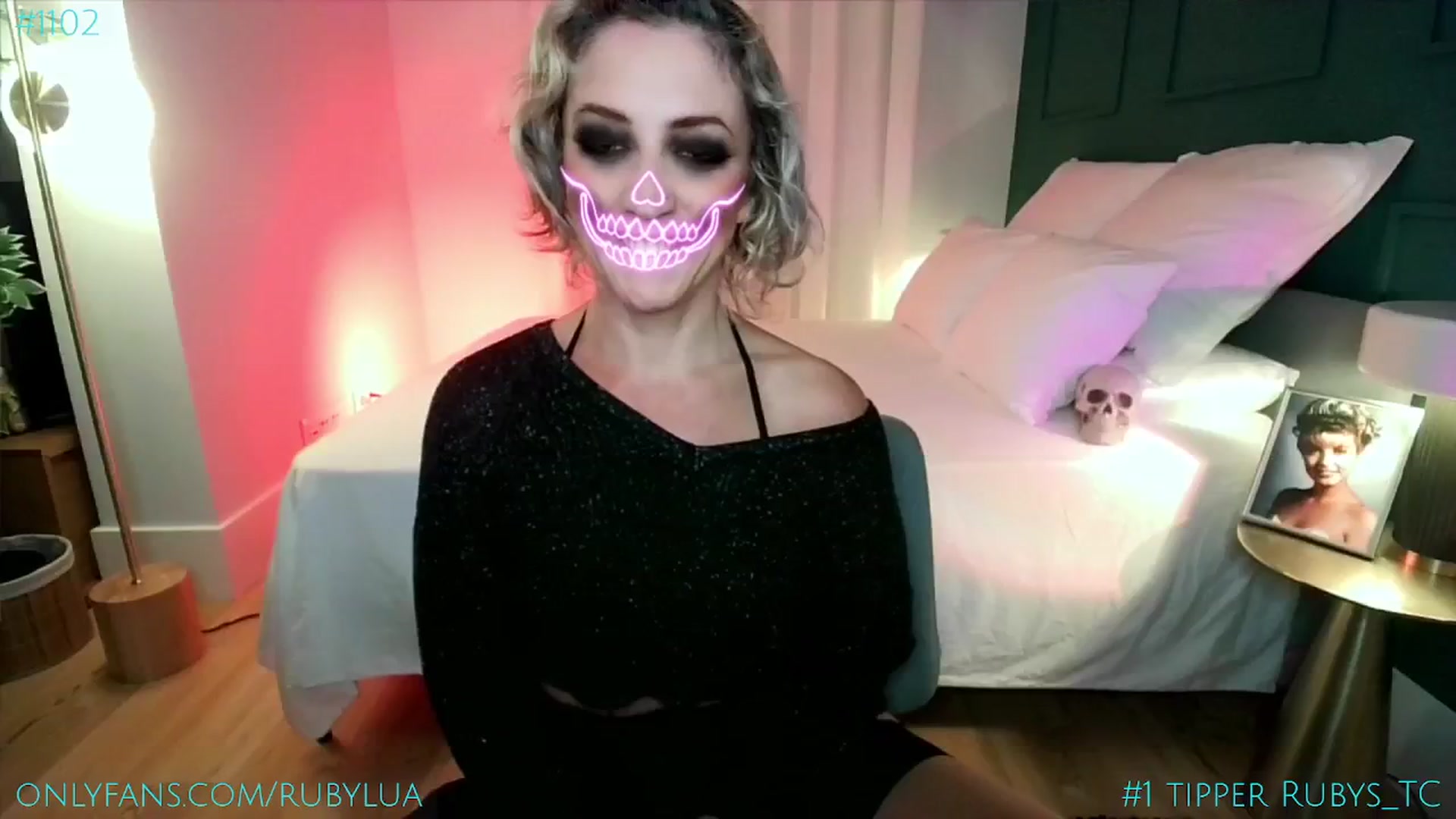 Gallery image thumbnail from Ruby_Lua's myfreecams stream on, 10/25/2024, 22:32 image 9 of 20