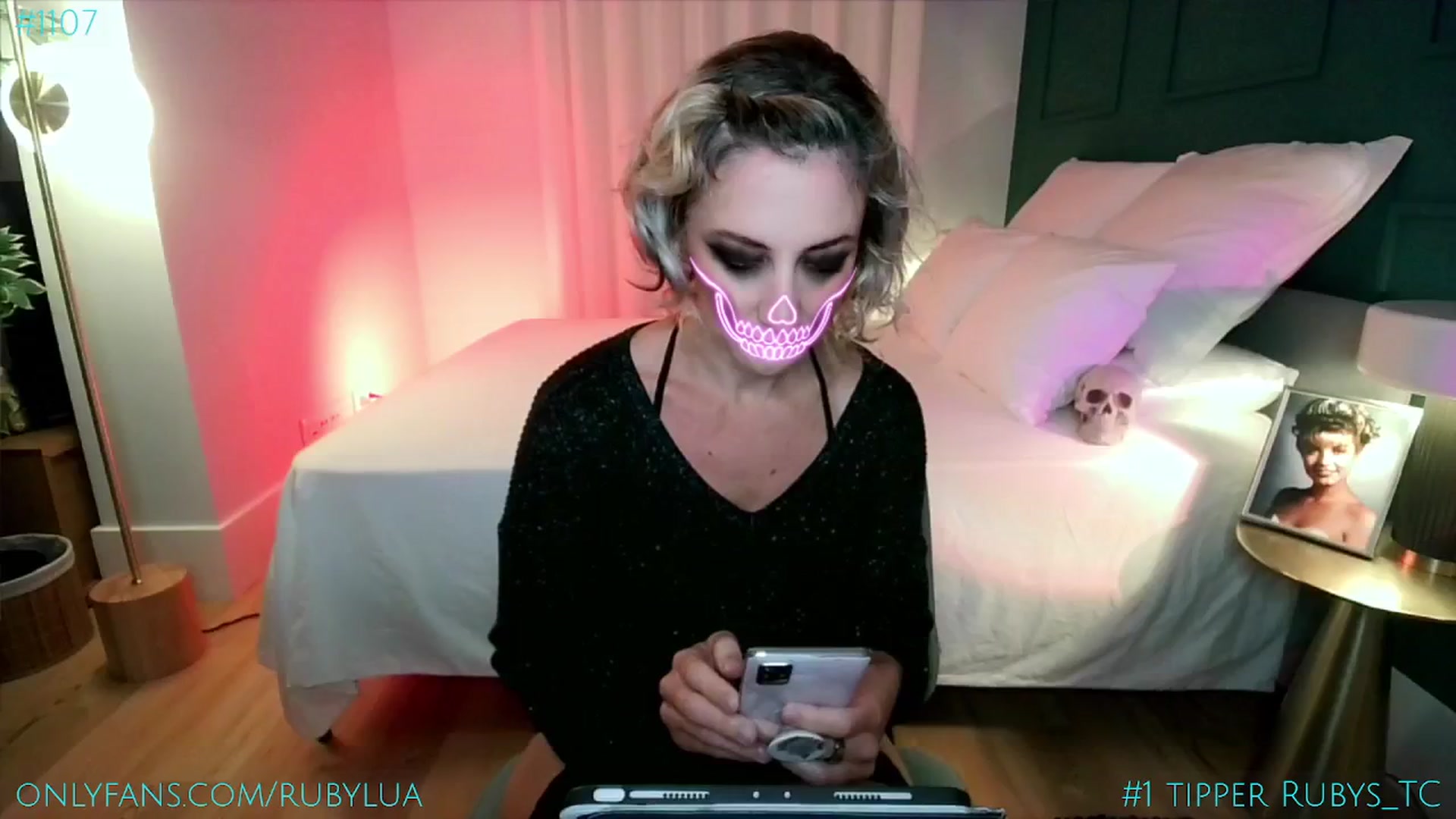 Gallery image thumbnail from Ruby_Lua's myfreecams stream on, 10/25/2024, 22:32 image 1 of 20