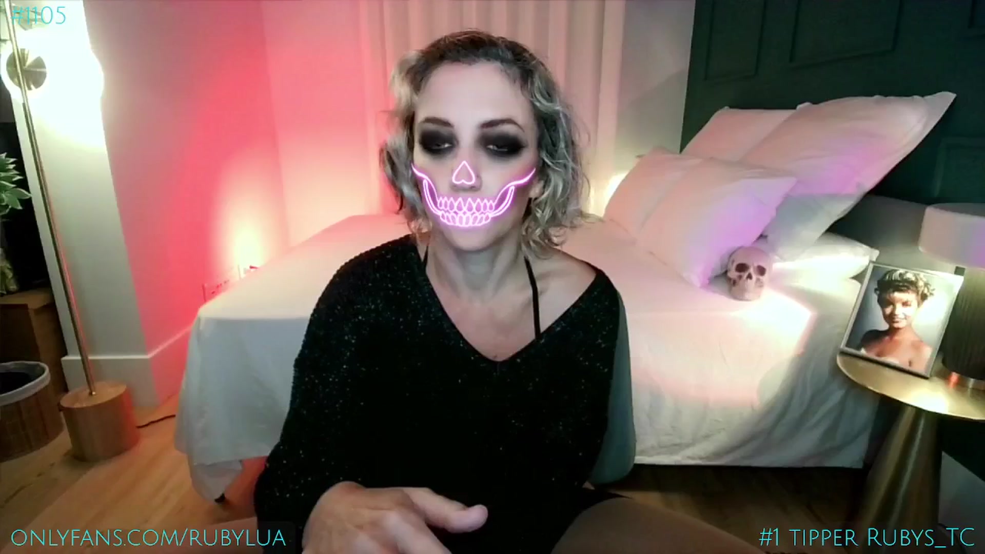 Gallery image thumbnail from Ruby_Lua's myfreecams stream on, 10/25/2024, 22:32 image 5 of 20