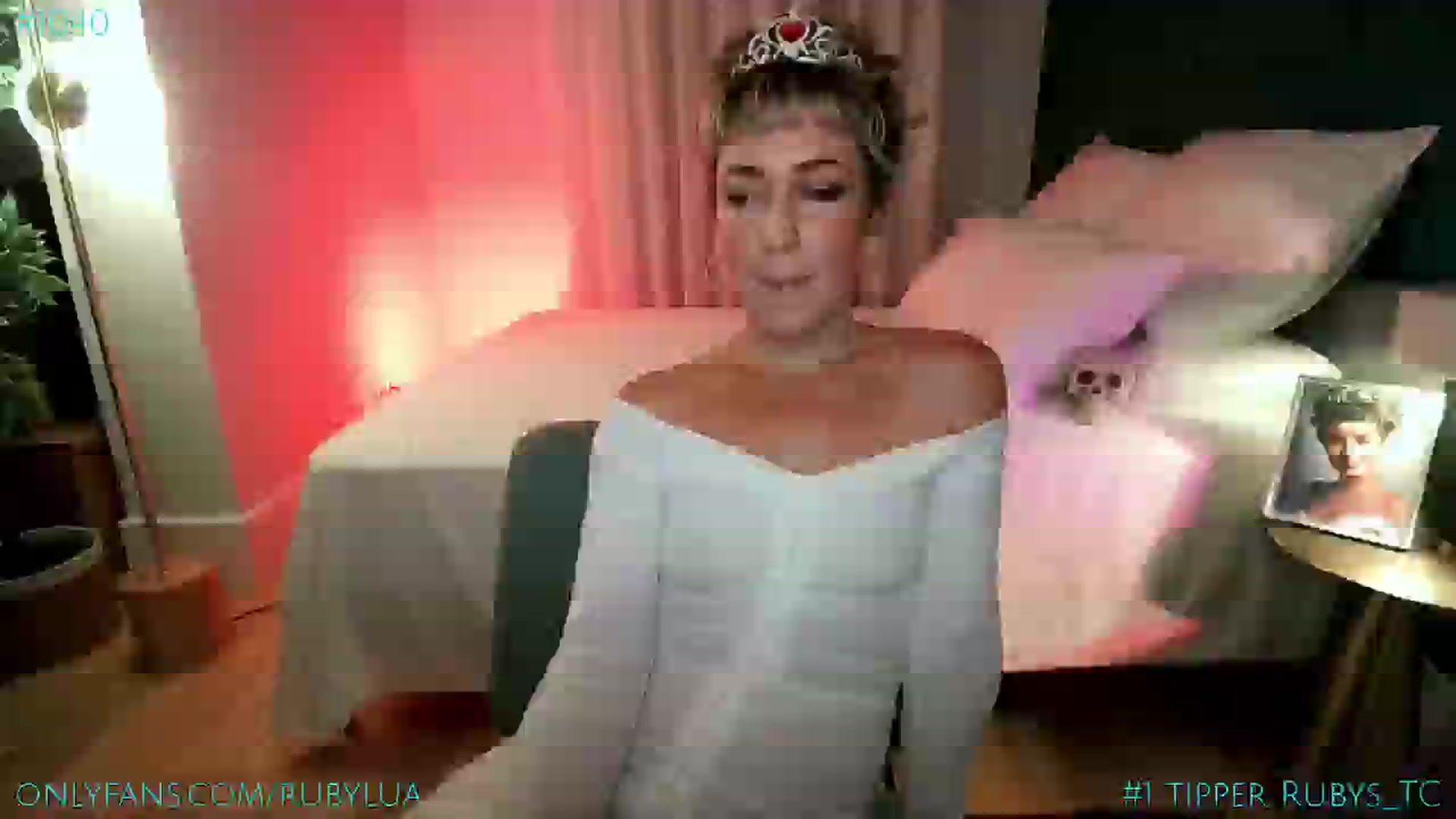 Gallery image thumbnail from Ruby_Lua's myfreecams stream on, 10/27/2024, 21:32 image 1 of 20