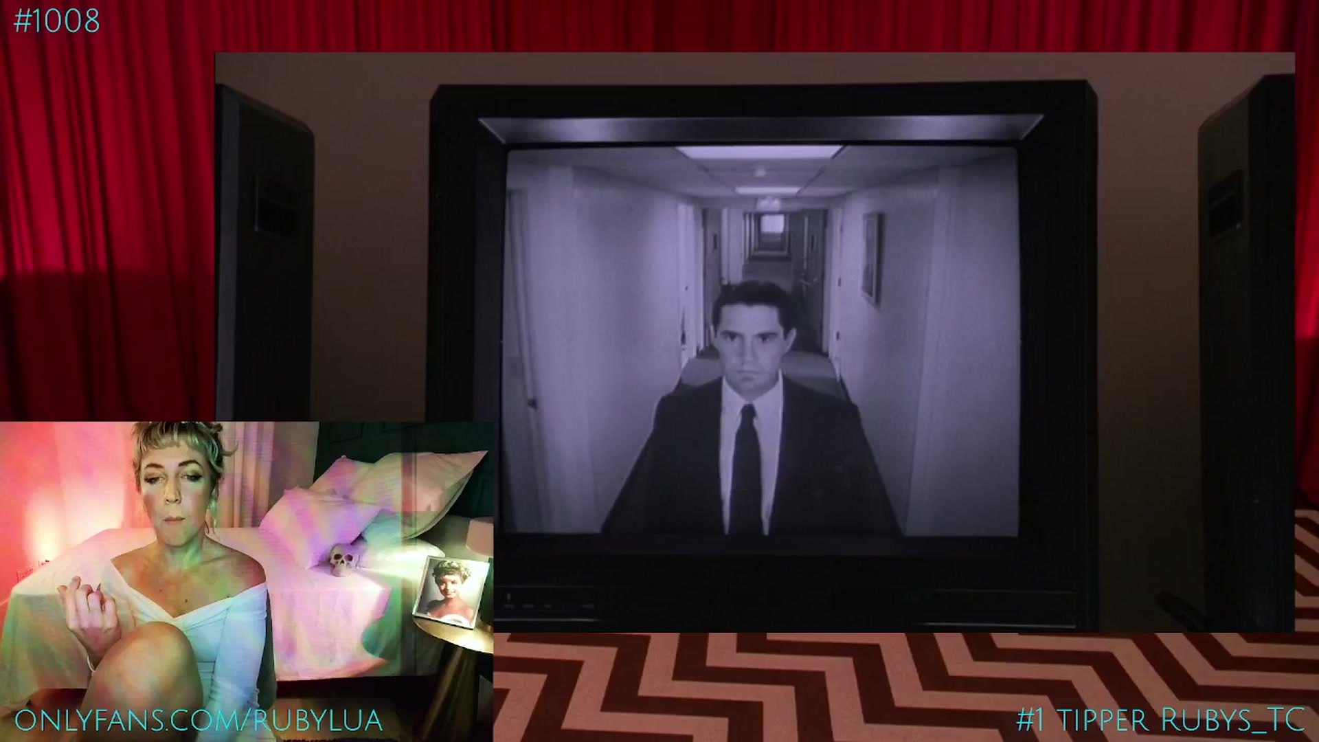 Gallery image thumbnail from Ruby_Lua's myfreecams stream on, 10/27/2024, 21:32 image 6 of 20