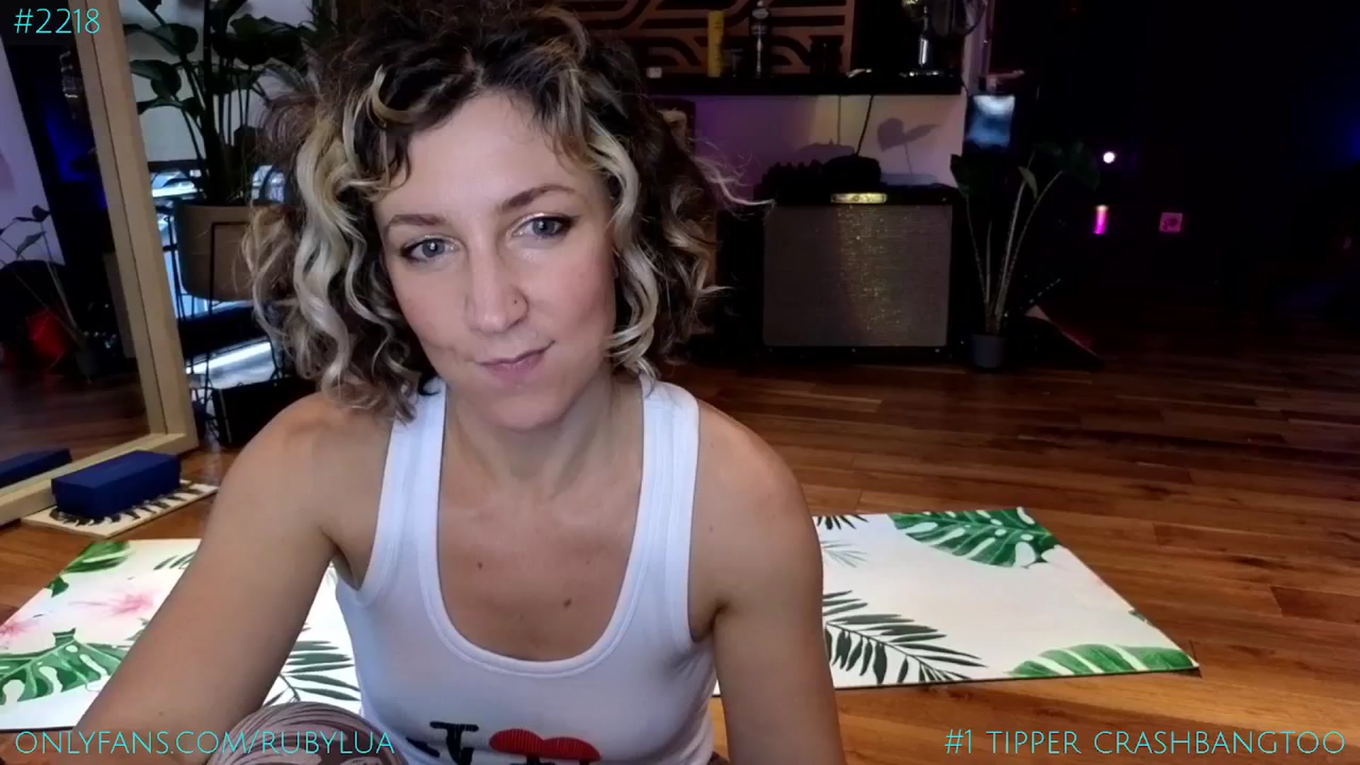 Gallery image thumbnail from Ruby_Lua's myfreecams stream on, 12/10/2024, 13:18 image 16 of 20