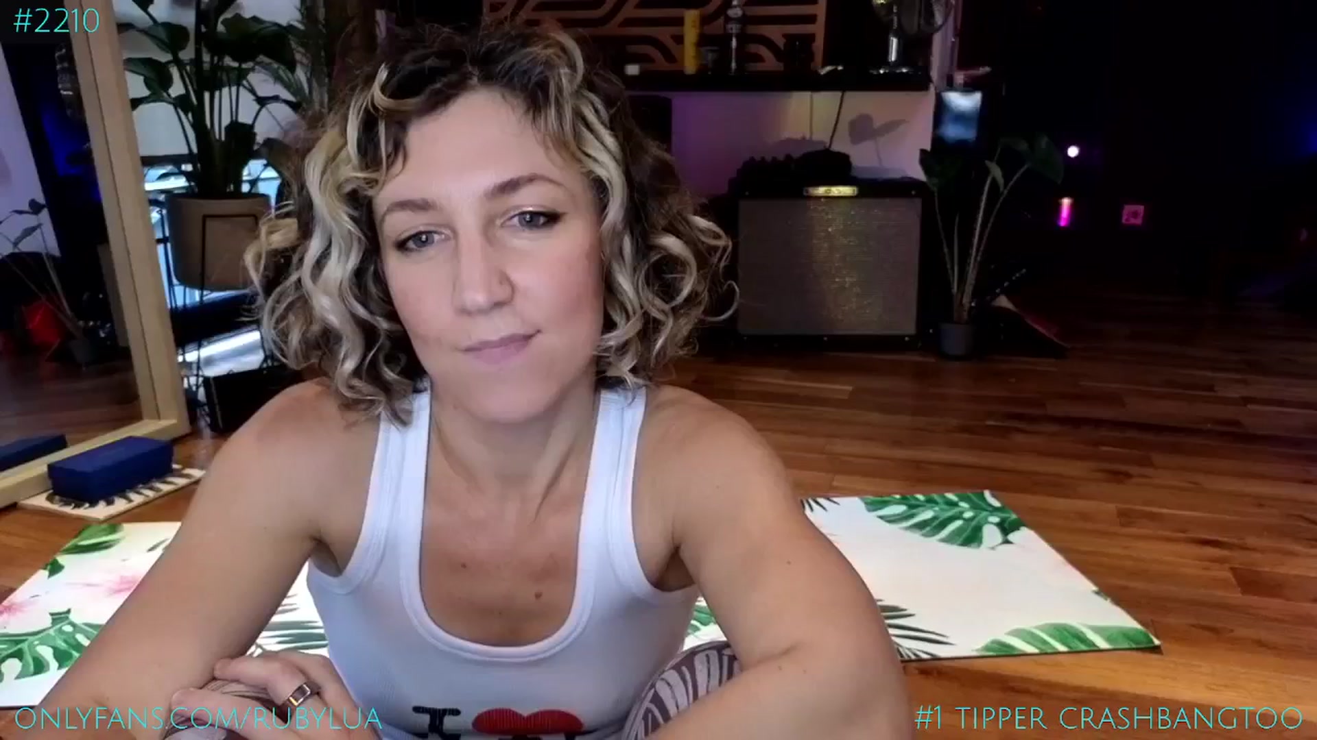 Gallery image thumbnail from Ruby_Lua's myfreecams stream on, 12/10/2024, 13:18 image 20 of 20