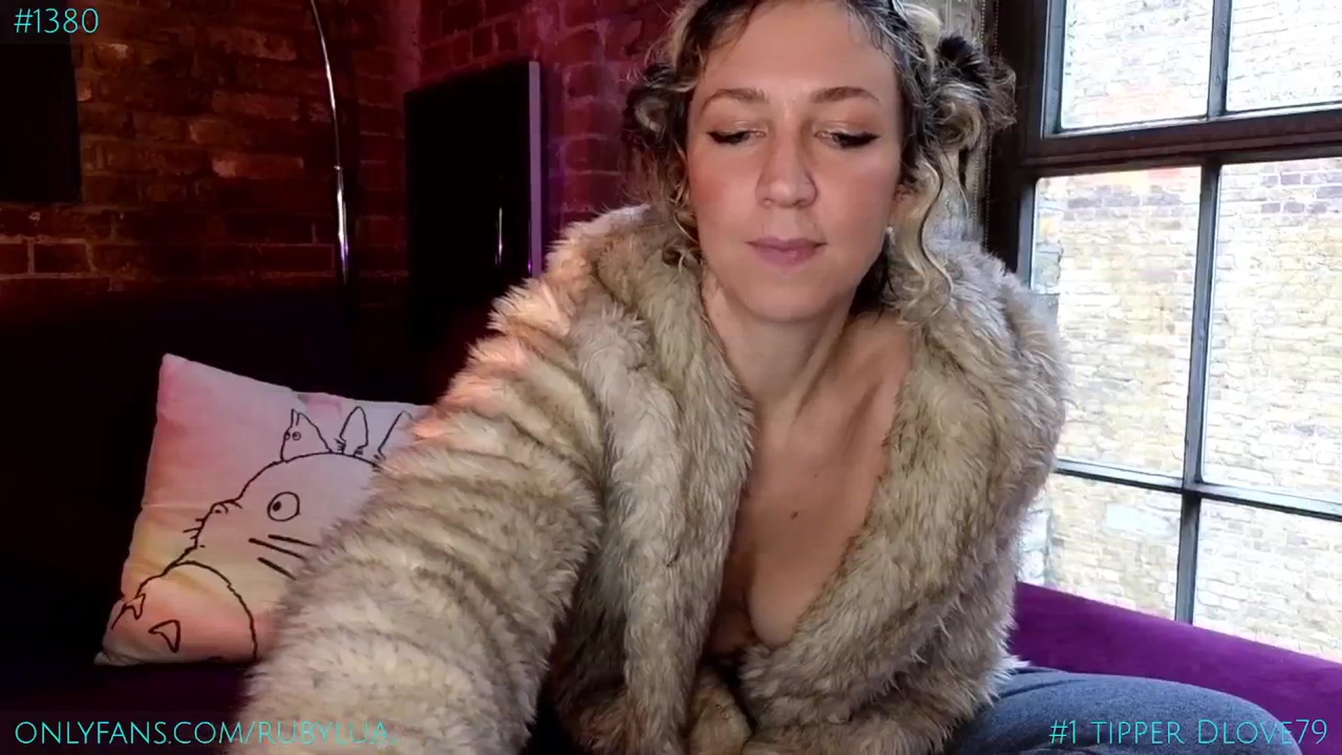 Gallery image thumbnail from Ruby_Lua's myfreecams stream on, 12/11/2024, 12:04 image 13 of 20