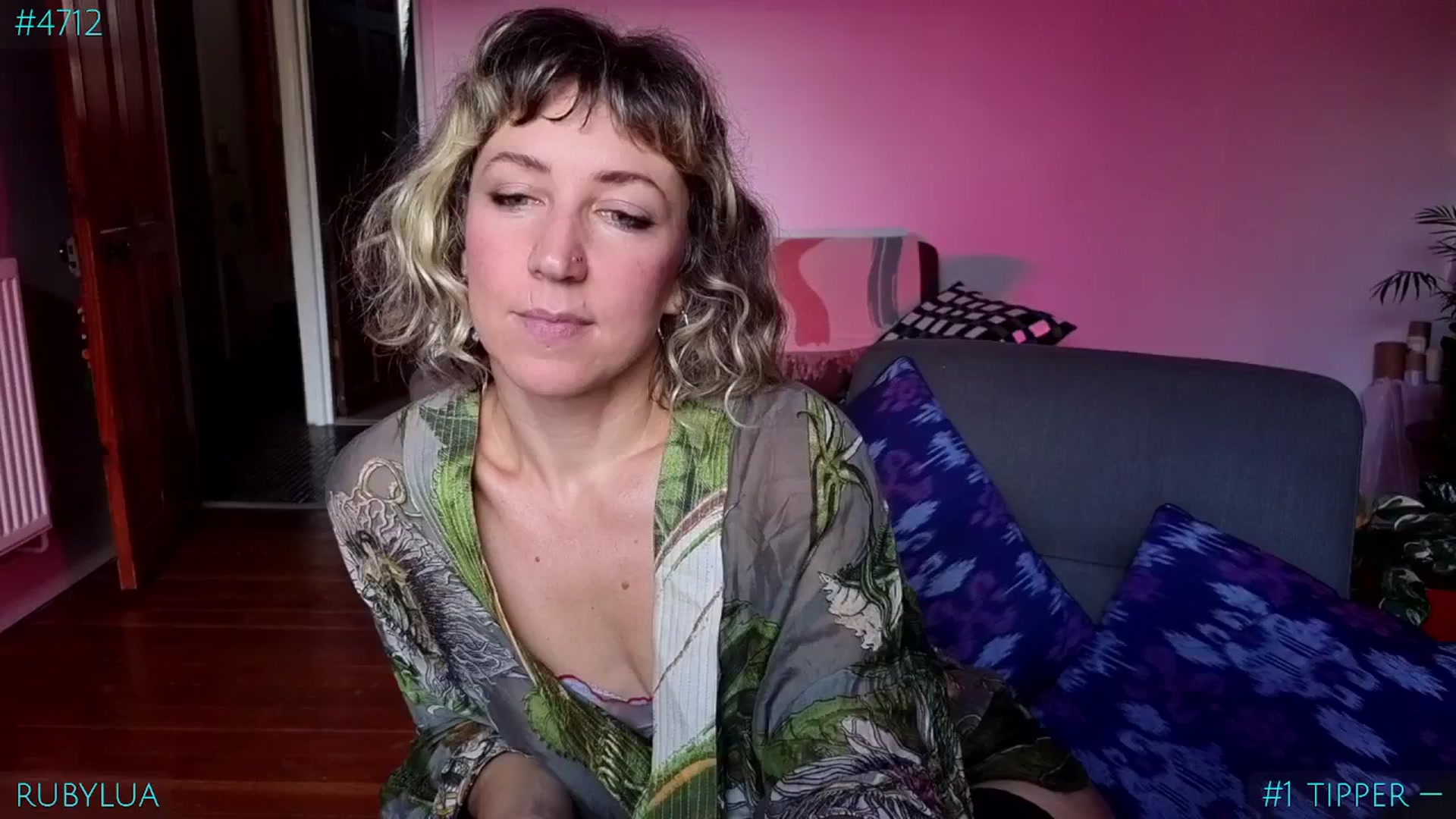 Gallery image thumbnail from Ruby_Lua's myfreecams stream on, 01/27/2025, 11:21 image 3 of 20