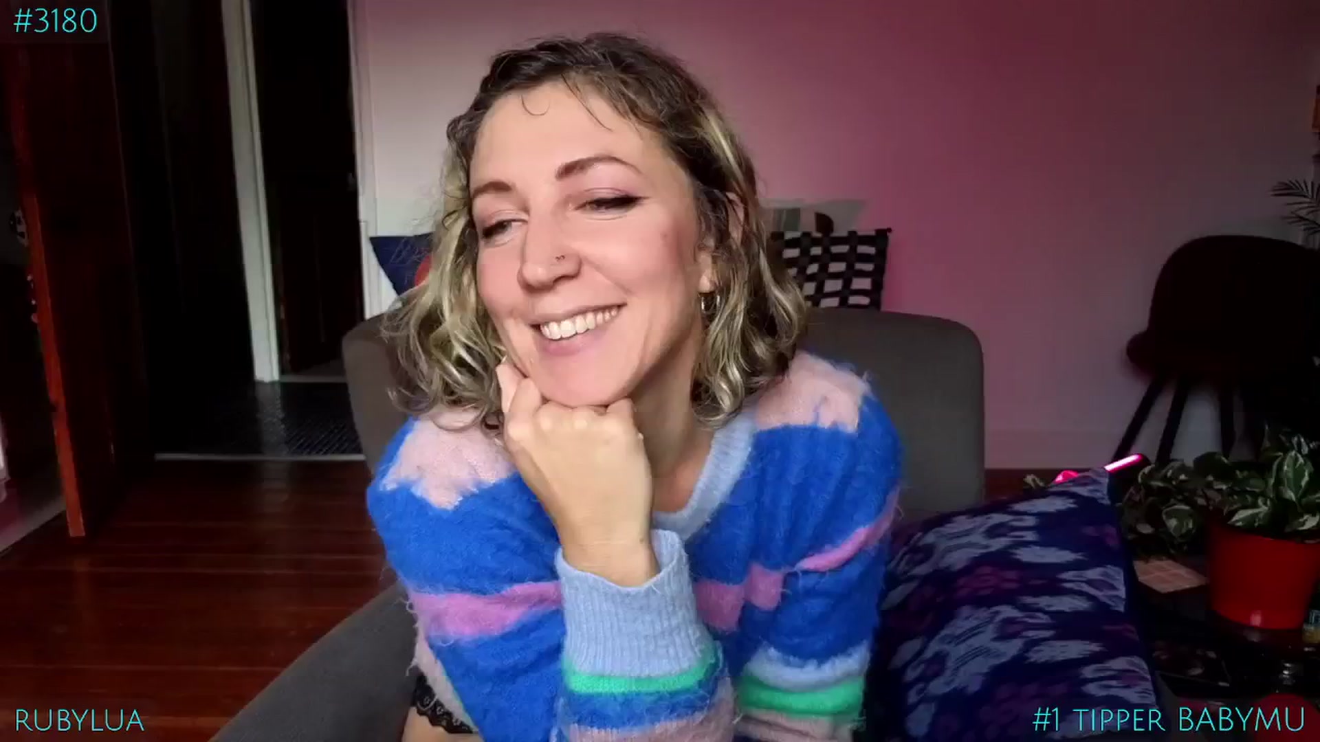 Gallery image thumbnail from Ruby_Lua's myfreecams stream on, 01/29/2025, 14:12 image 4 of 20