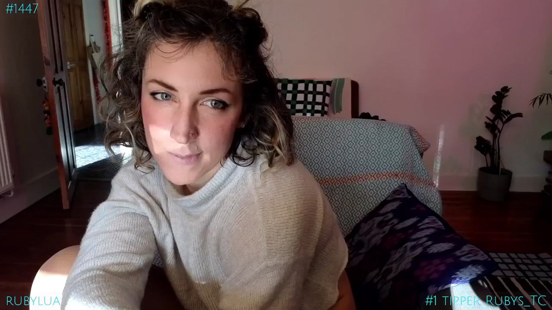 Gallery image thumbnail from Ruby_Lua's myfreecams stream on, 02/06/2025, 13:33 image 12 of 20