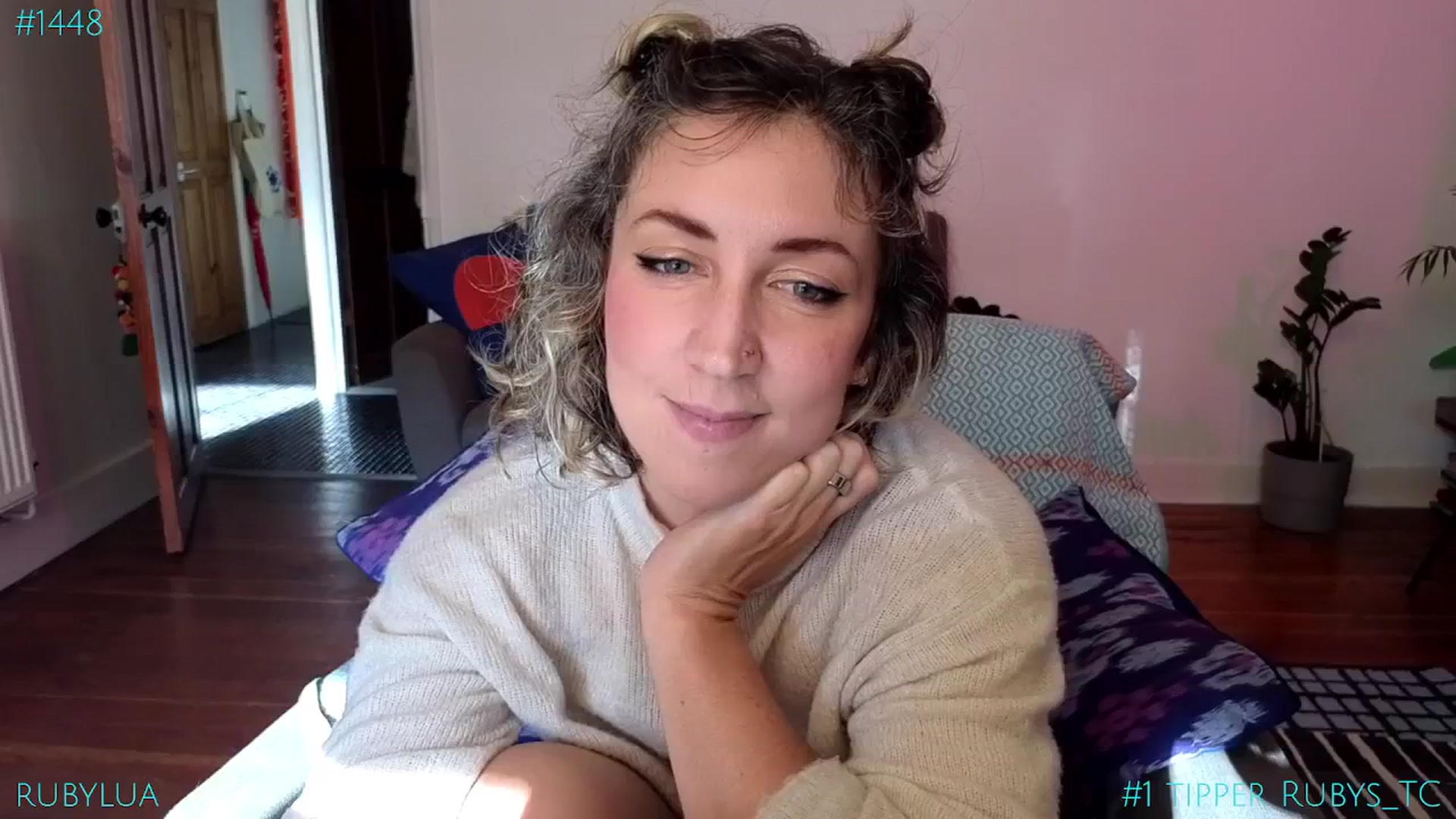 Gallery image thumbnail from Ruby_Lua's myfreecams stream on, 02/06/2025, 13:33 image 10 of 20