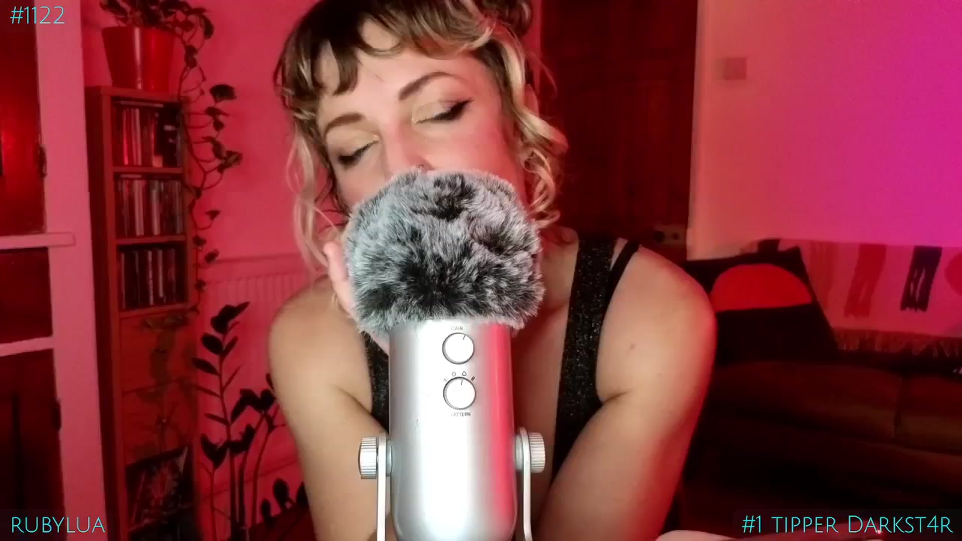 Gallery image thumbnail from Ruby_Lua's myfreecams stream on, 02/07/2025, 23:06 image 10 of 20