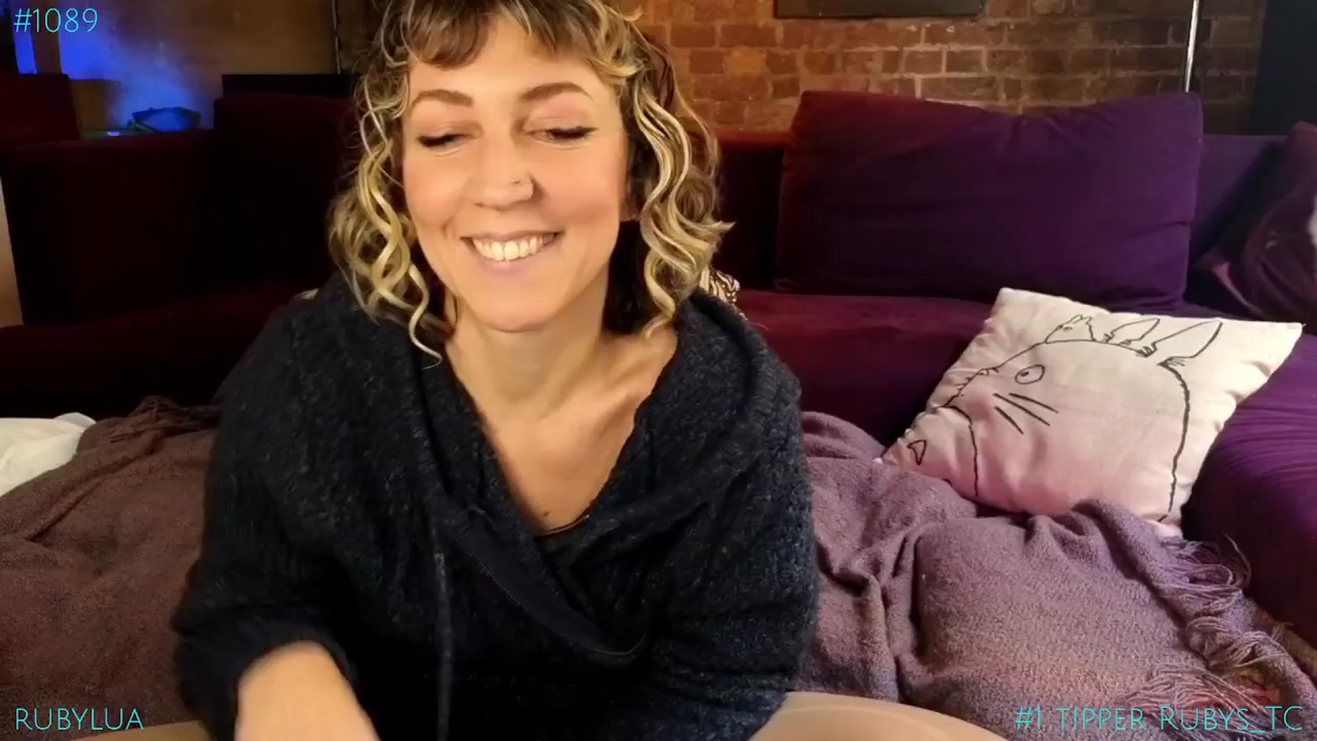 Gallery image thumbnail from Ruby_Lua's myfreecams stream on, 02/17/2025, 13:54 image 18 of 20